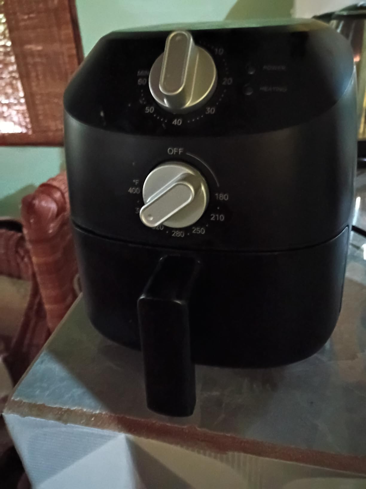 COMFEE' Compact 2.1-Quart Mini Air Fryer for Small Kitchens, Black customer photo 2