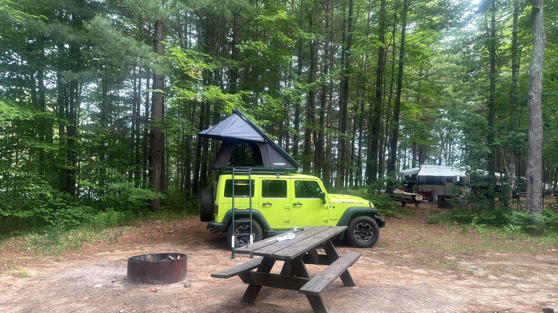 WildFinder Rooftop Tent Hard Shell Roof Top Tent Hardshell Suitable for Jeep SUV Truck Van, 2-3 Person, Gray customer photo 2