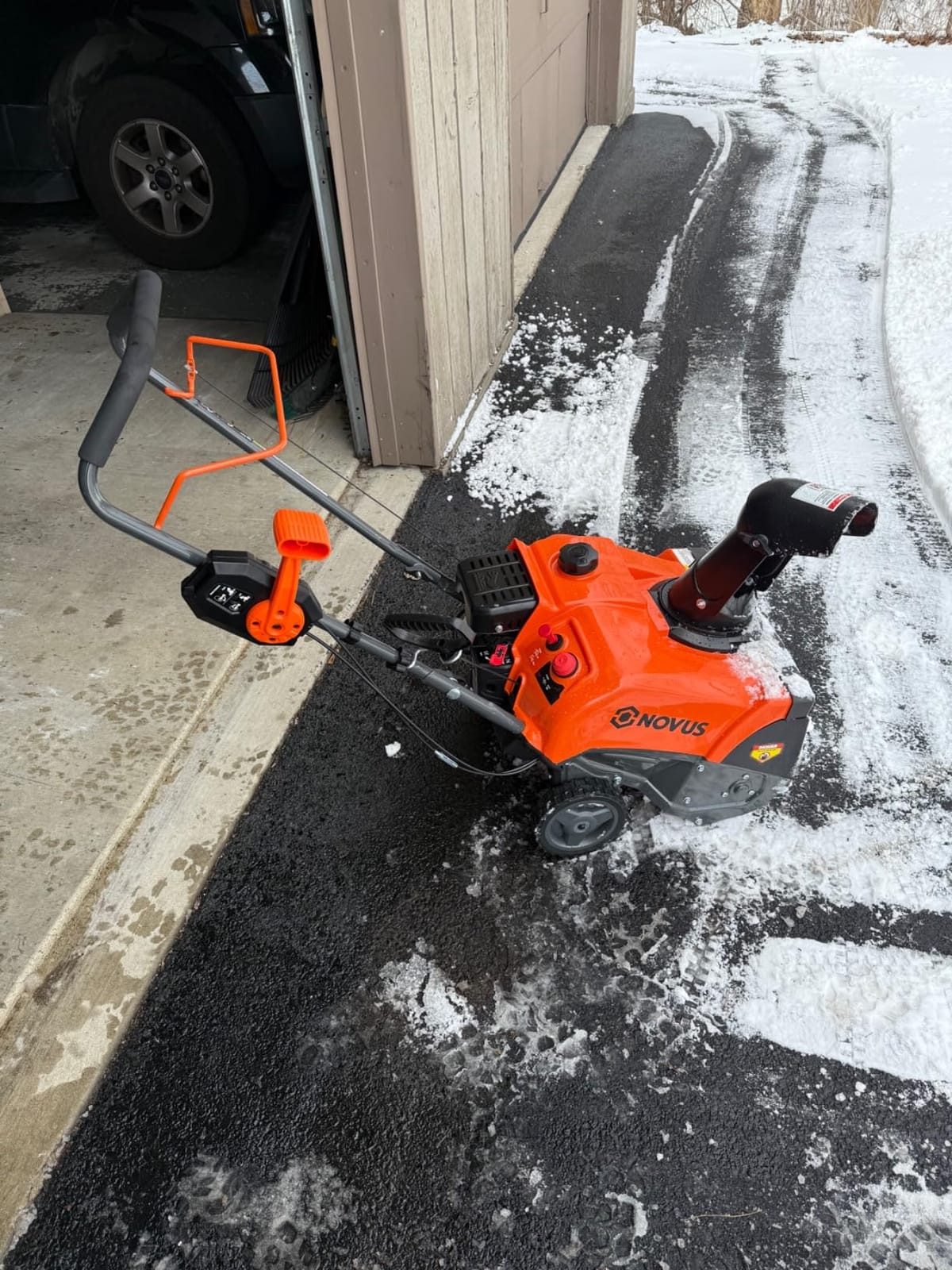 NOVUS Single Stage Gas Snow Blower, 18