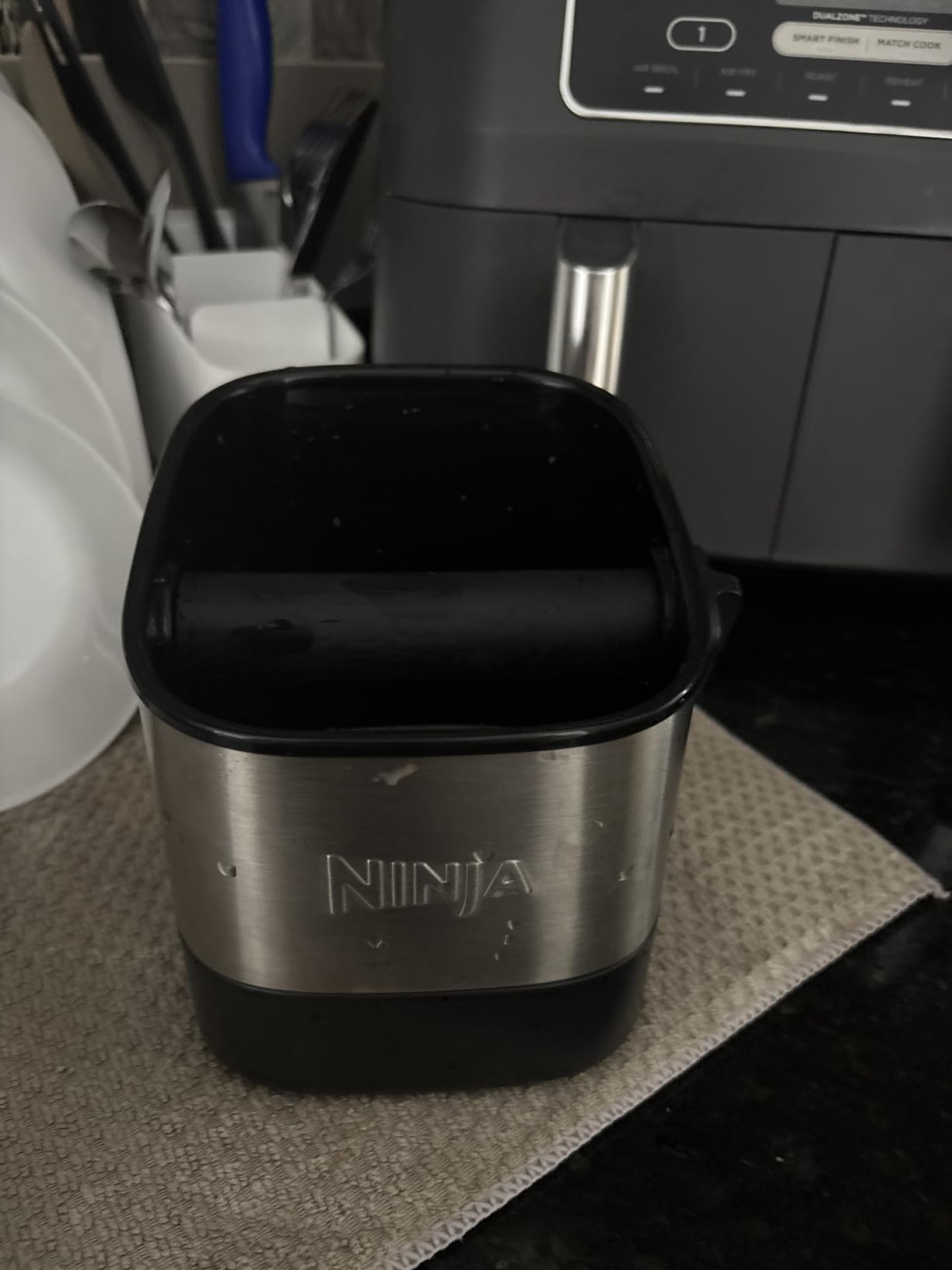 Ninja Luxe Cafe Knock Box, Holds 10 Double Shot Pucks, XSKKNOCKBOX | Accessories for Espresso Machine, Easy & Mess-Free Puck Disposal, Coffee & Espresso Grounds, Non-slip Base, Removable Bar customer photo 2