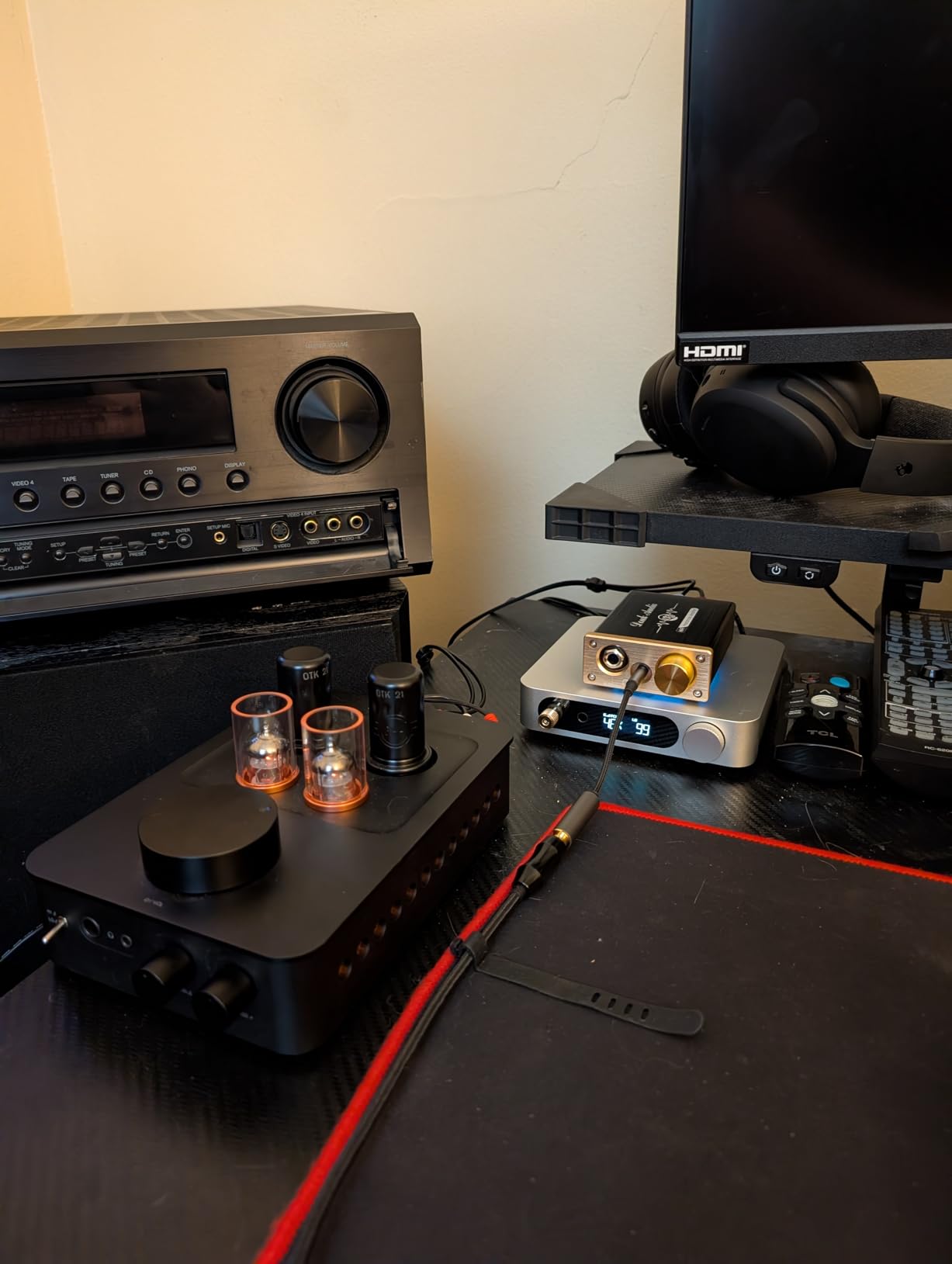 Douk Audio U3 PRO HiFi Mini Class A Headphone Amplifier - High-Power Desktop Amp for 18-600Ω Headphones, 1500mW Output, 3.5mm & 6.35mm Jacks customer photo 2