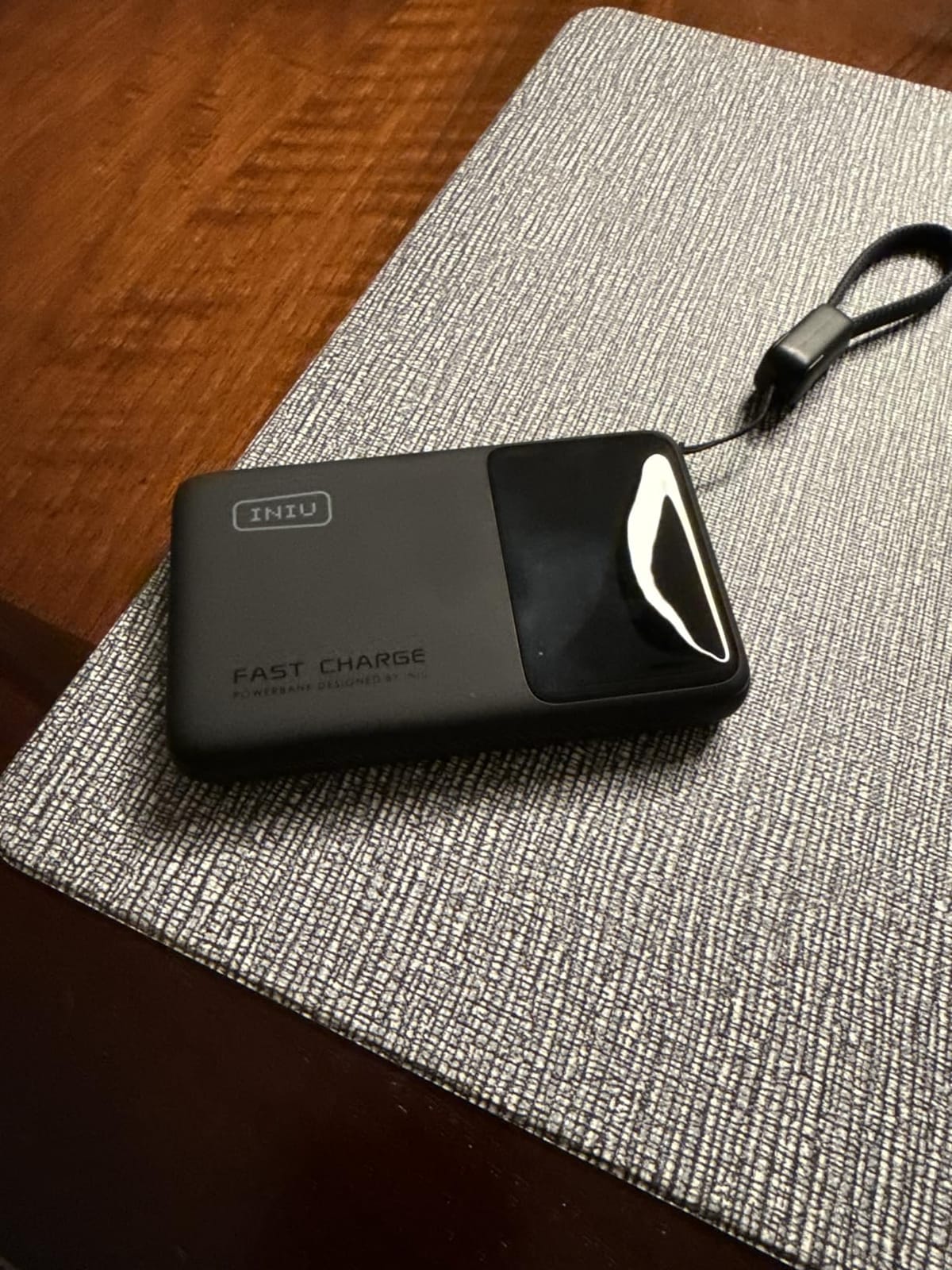 INIU Ultra Compact Power Bank, 10000mAh 45W Fast Charging Portable Charger with Detachable USB-C Cable & Stand, Flight-Safe Travel Battery Pack for iPhone 17 16 15 Pro Max Air, Samsung S26, iPad, etc customer photo 1