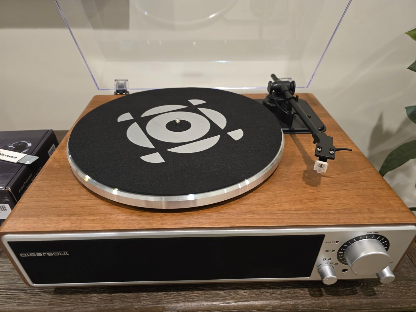 ONE-Q All-in-one Vinyl Record Player with Bluetooth 5.4 | HiFi Turntable Built-in Speakers, Phono Preamp, AT-3600L Cartridge, 33/45 RPM, Auto Off customer photo 2