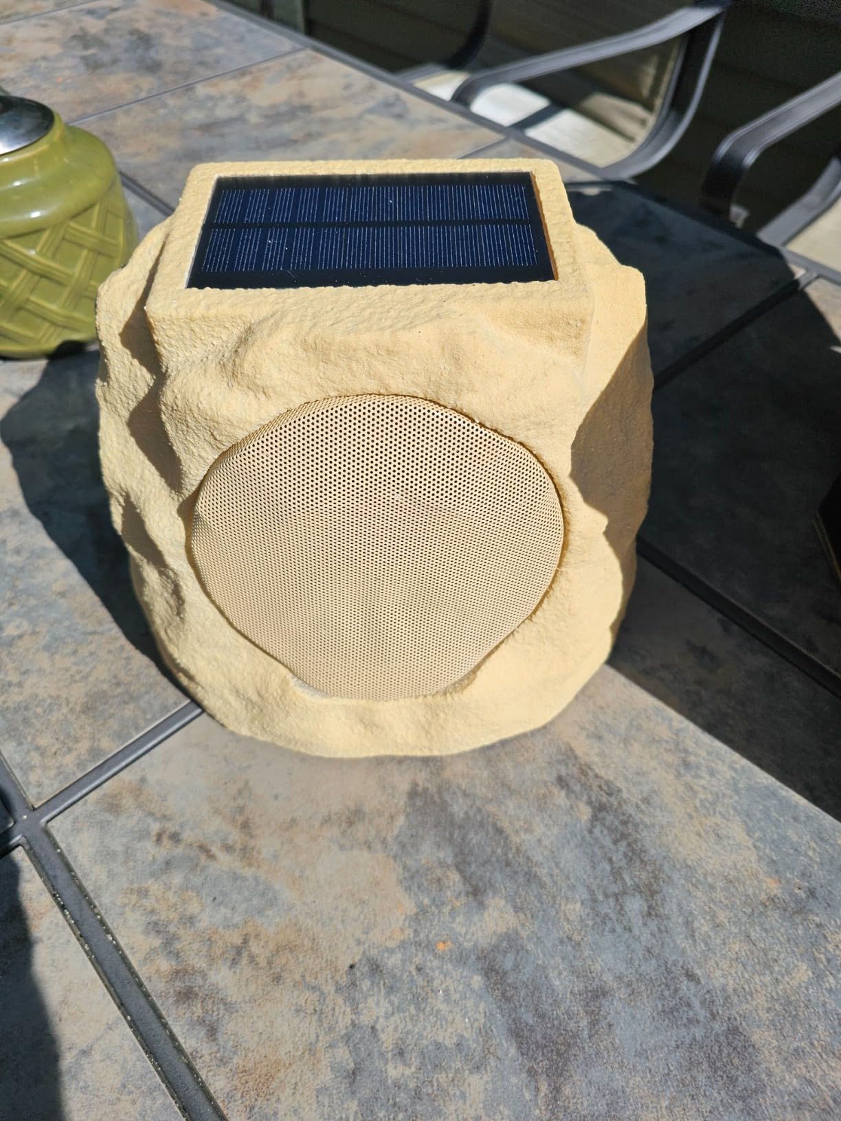 uuffoo 2-Pack Solar Rock Speakers Outdoor Water-Resistant with RGB Lights | Pairing System | Solar-Powered | USB Rechargeable | IP44 for Patio Pool Party Yard Garden Outside customer photo 1