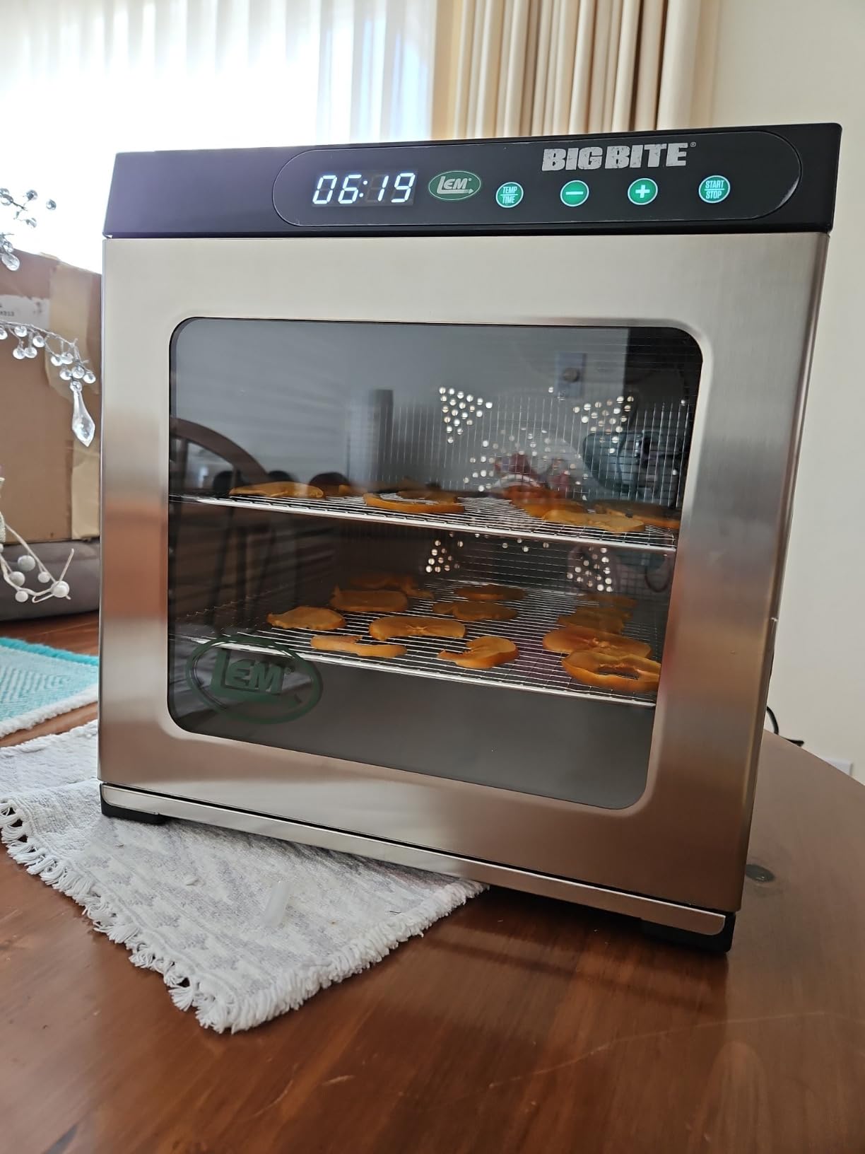LEM Products BigBite 10-Tray Stainless Steel Dehydrator, Food Dehydrator | Dries Beef Jerky, Meat, Vegetables, and Fruits, Includes Food Dryer Machine and 10 Trays, Easy to Use, Silver Design customer photo 2