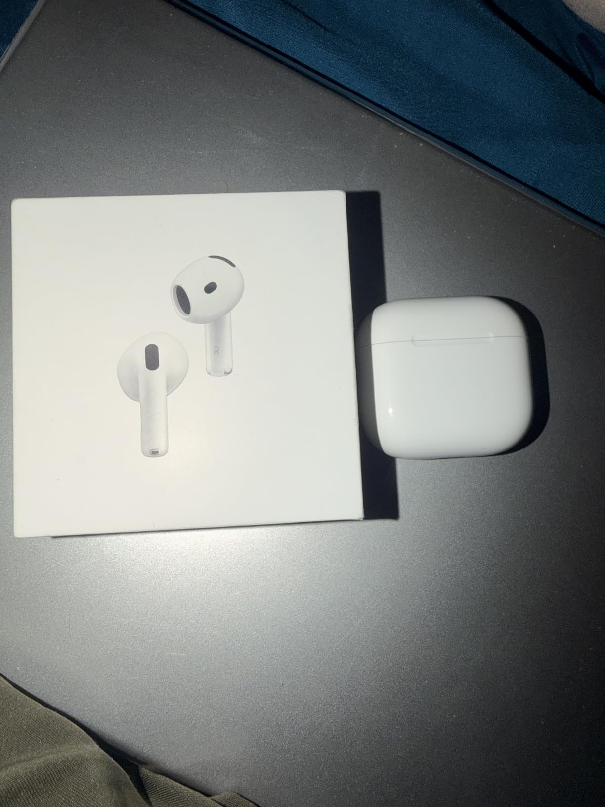 Apple AirPods 4 Wireless Earbuds, Bluetooth Headphones, with Active Noise Cancellation, Adaptive, Transparency Mode, Personalized Spatial Audio, USB-C Charging Case, Wireless Charging, H2 Chip customer photo 2