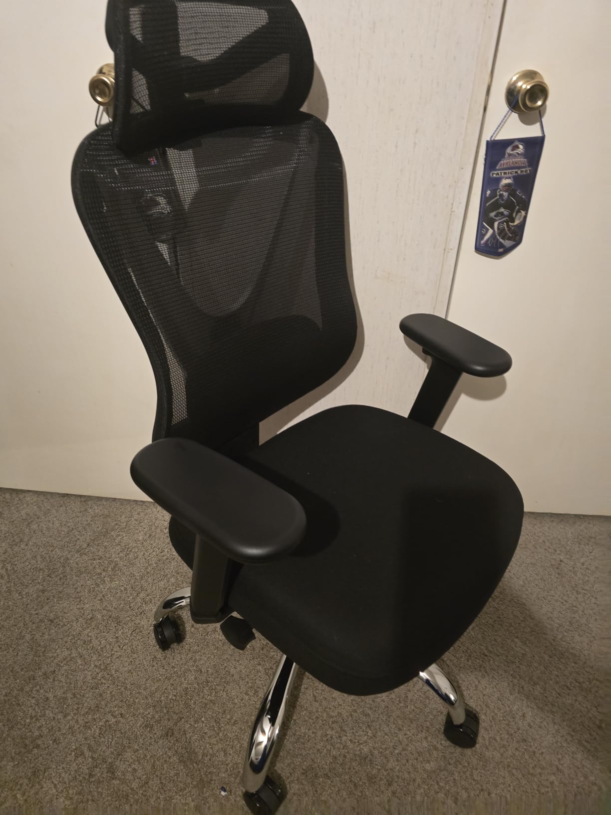 HOLLUDLE Ergonomic Mesh Office Chair - 3D Adjustable Lumbar Support & 3D Armrests, V-Shaped Back, Adjustable Desk Chair for Office & Home, Black customer photo 1