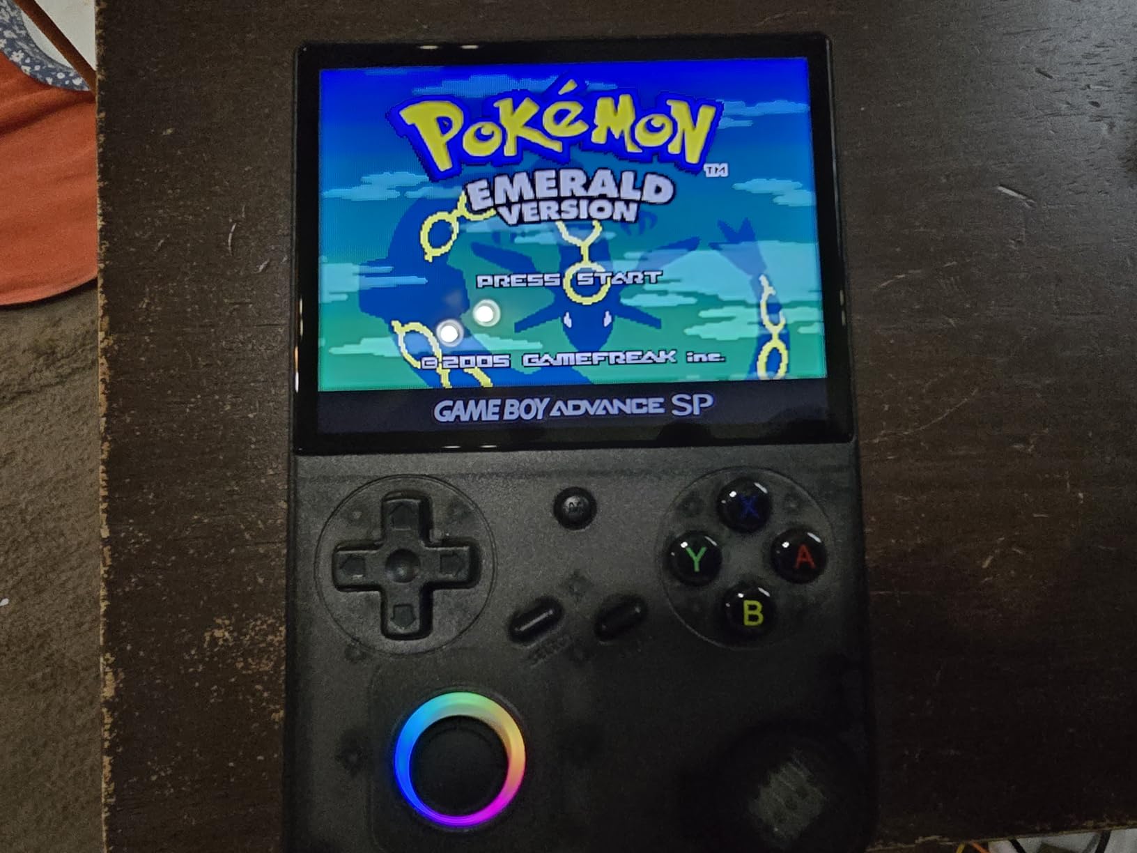 Anbernic RG40XX V Retro Handheld Game Console, 4.0 Inch IPS, Linux OS, 64GB Preloaded Classic Games, H700 Quad-Core, WiFi Bluetooth, Ideal for Travel, Commute, Home & Outdoor Entertainment(White) customer photo 2