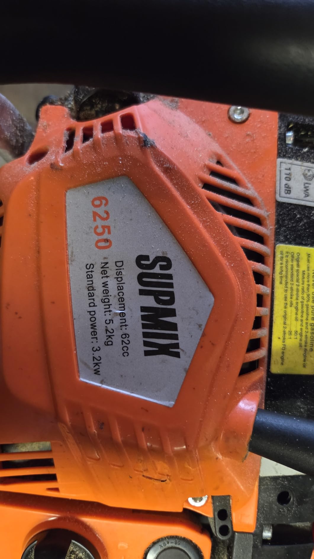 SUPMIXTOOLS 62cc Gas Chainsaw 20 Inch Gas Powered Chainsaws 2-Cycle Petrol | Handheld Gasoline Chain Saw Power Saws for Cutting Wood Tree Trimming customer photo 1