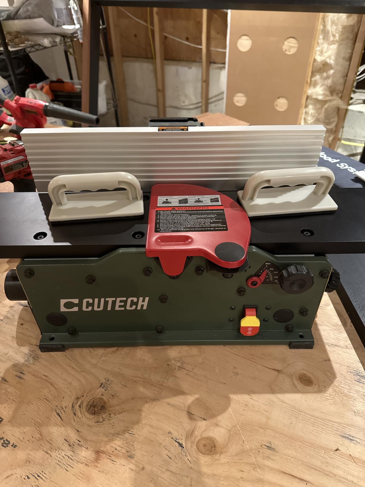 Cutech 40180HB 8-Inch Spiral Cutterhead Benchtop Jointer with teflon-Coated Aluminum Tables, 16 TC Inserts, 19-5/8