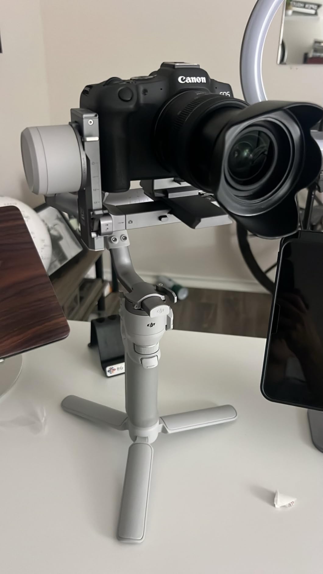 DJI RS 4 Mini Combo, Gimbal Stabilizer, Canon/Sony/Nikon/Fujifilm | Intelligent Tracking Module, Briefcase Handle, 3rd-Gen Native Vertical Shooting, Teflon Enhanced Balancing customer photo 2