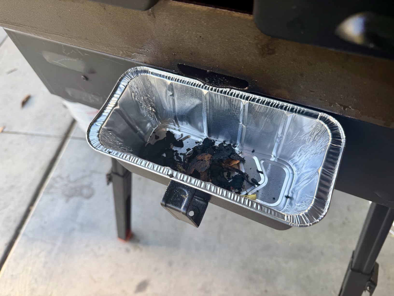 Grease Cup Liners Compatible with Blackstone Griddle 5017 - Griddle Accessories, Disposable Grill Tray, Aluminum Foil Drip Pan Grease Catcher Cup Liner for 17, 22, 28, 36 Inch (30 Pack) customer photo 2