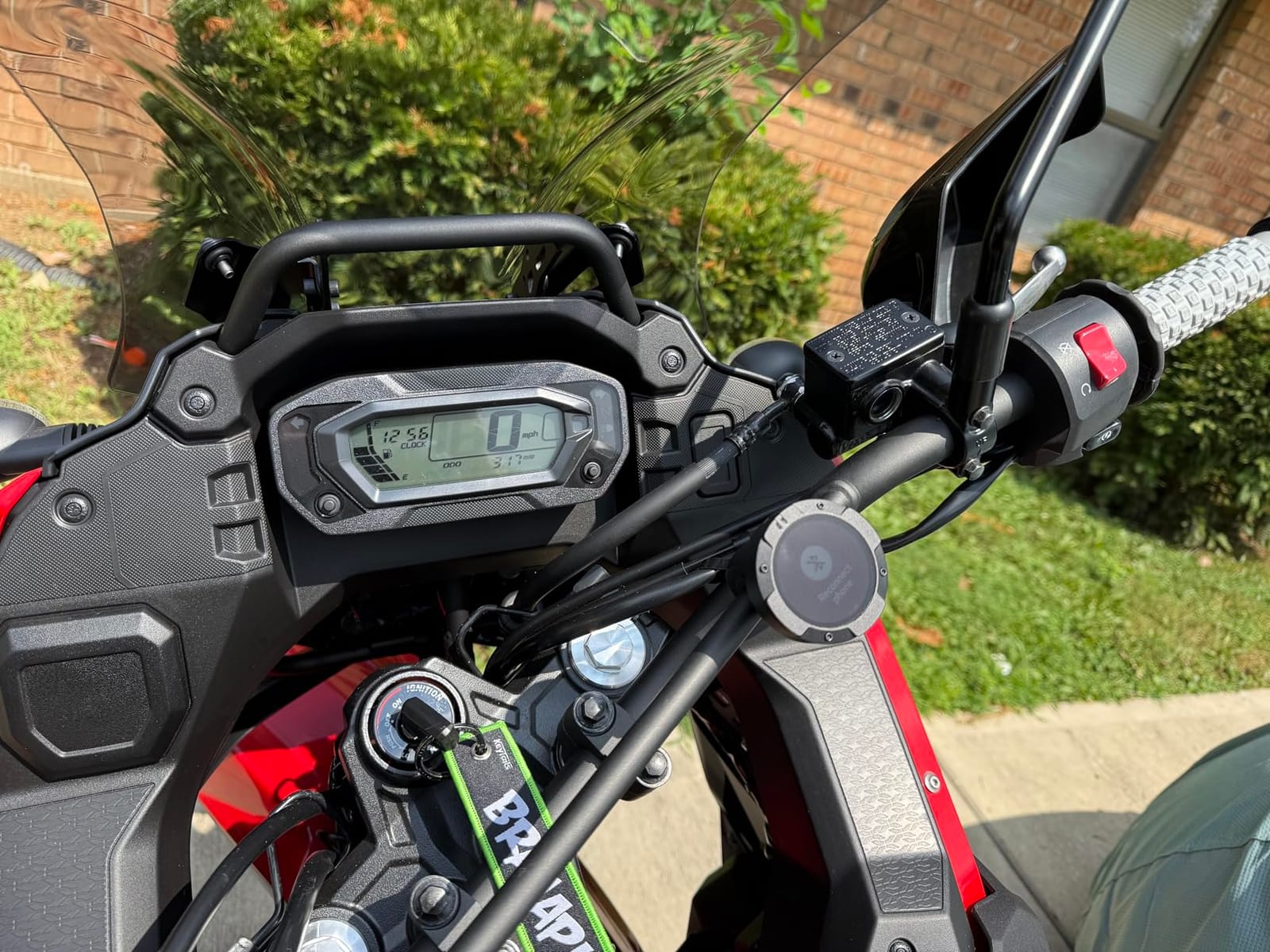 Beeline Moto II Black - GPS Navigation for Motorcycles | Easy To Use Sat Nav, IP67 Water & Shock Proof, 14-Hour Battery, Glove Friendly Buttons, Anti-Glare Screen customer photo 1