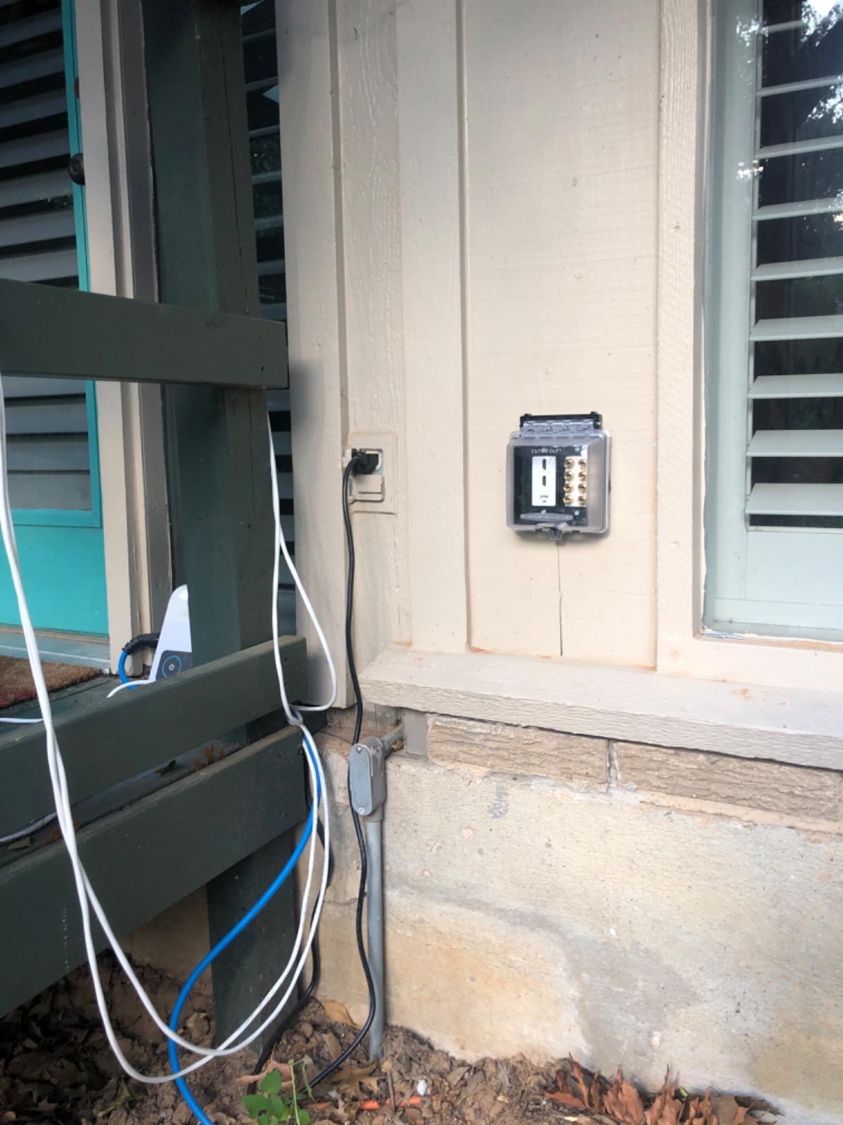 16/2 Speaker Wire, in-Wall CL3 & Direct Burial, Black, 500ft - 16AWG, 2 Conductors, Stranded Oxygen-Free Copper, UL Listed - V-1210-5 customer photo 1