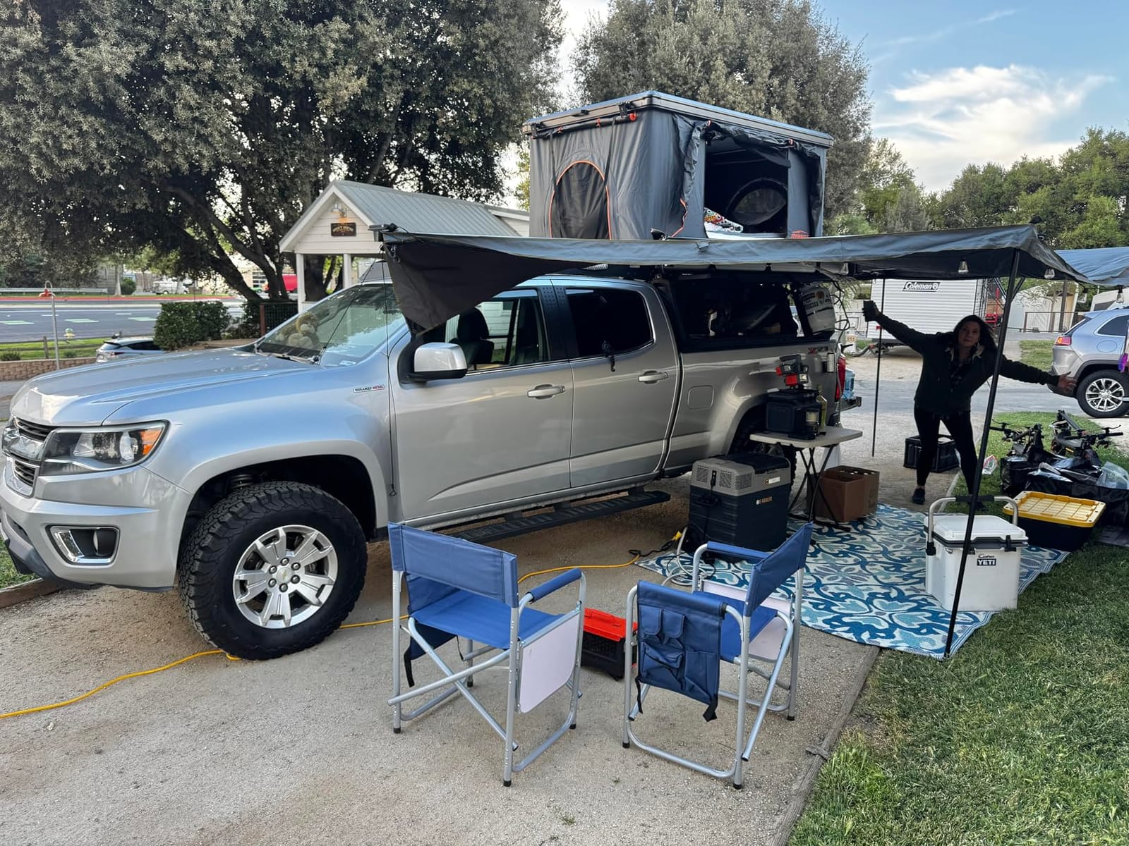 Rooftop Tent Hard Shell with Winter Insulation for 4-Season Camping | Aluminum hardshell,2-layer mat,LED light strip,2 Person Car Roof top tent,Suitable for Jeep Truck SUV Trailer customer photo 2