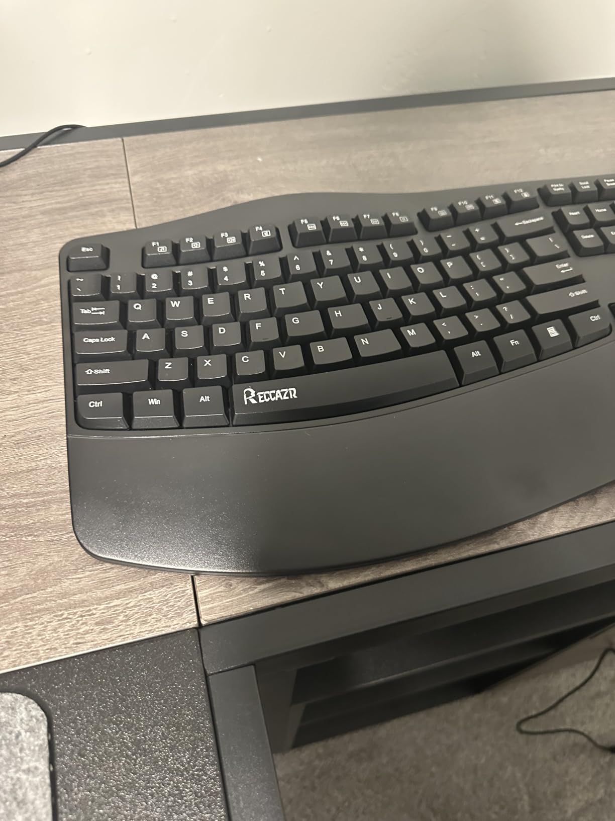 RECCAZR Ergonomic Keyboard, Wired Computer USB Keyboard with Wrist Rest | Spill-Resistant, Wave Keys for Natural Typing, Compatible with Windows/PC/Laptop(Black) customer photo 1