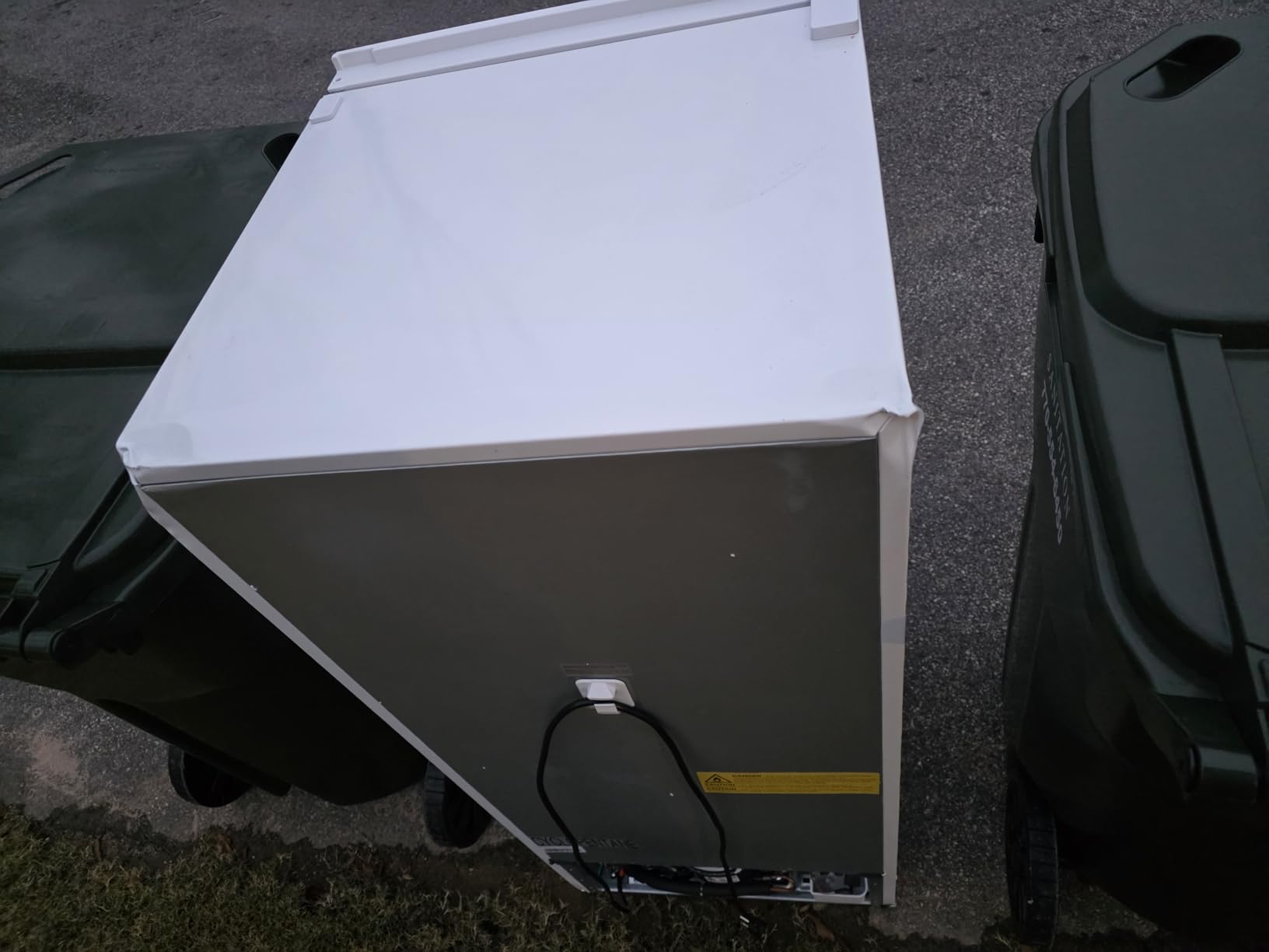 KoolMore 7 cu. ft. Convertible Garage Ready Upright Freezer/Refrigerator in White (KM-RUF-7S) customer photo 2