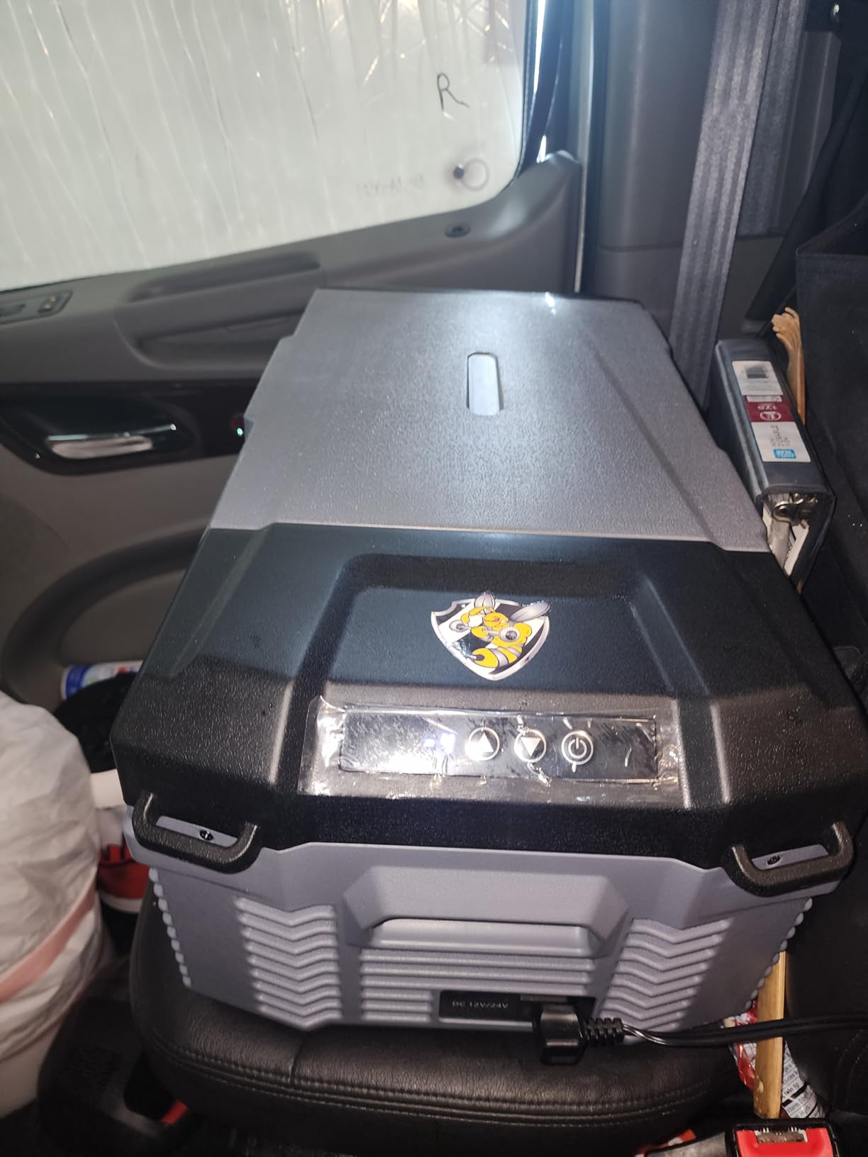 YELLOW JACKET 12 Volt Car Refrigerator, 16 Quart Electric Cooler customer photo 2