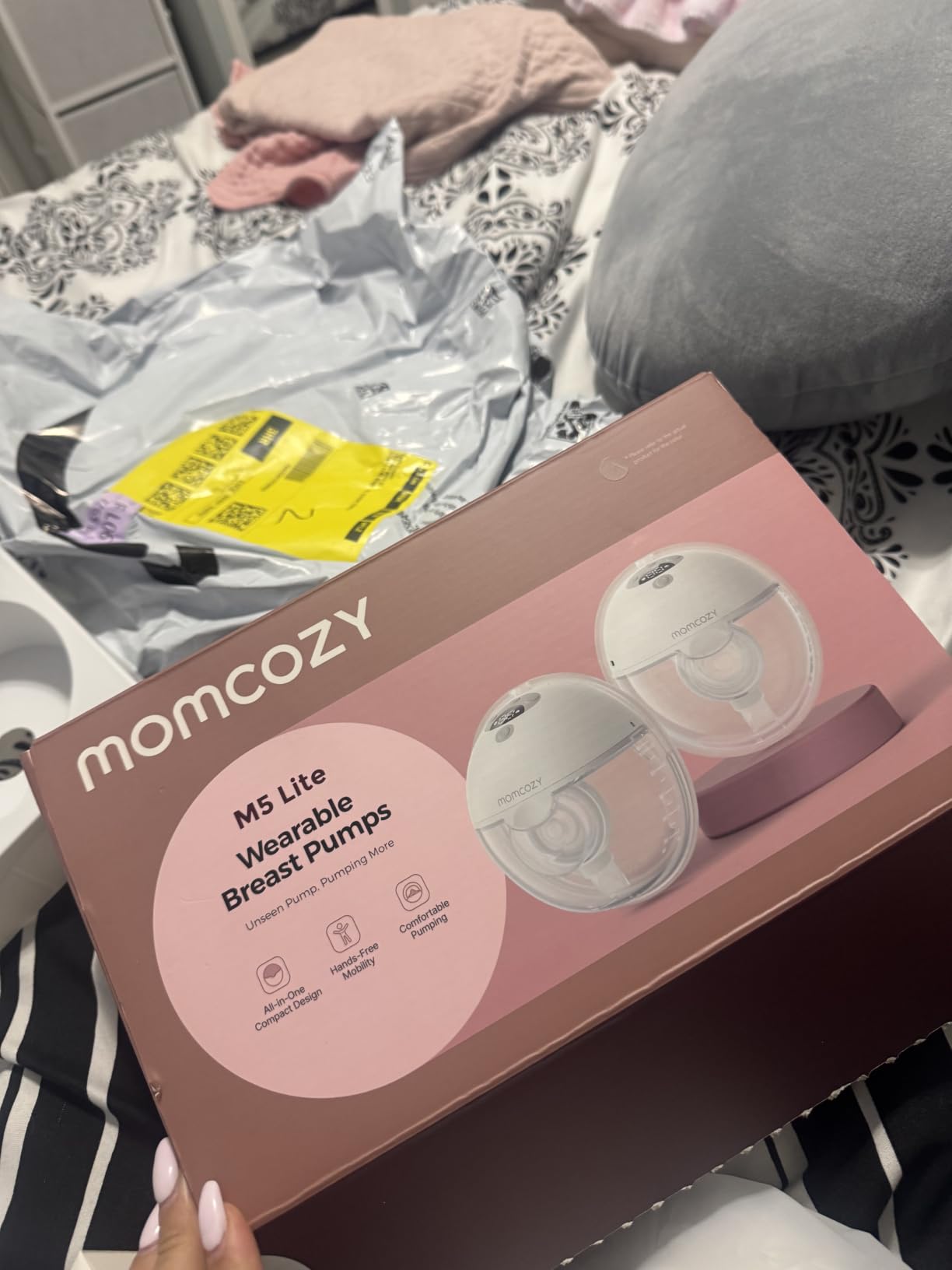 Momcozy M5 Smart APP Controlled Wearable Breast Pump, 2-Pack Quill Gray customer photo 2