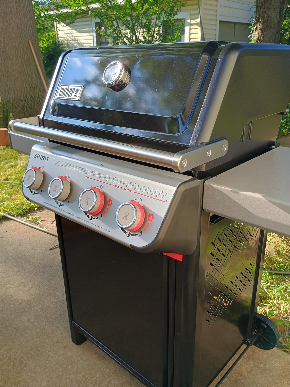 Weber Spirit E-425 Gas Grill for Outdoor Cooking, Propane Gas Grill, Black | 4 Burners, Sear Zone w/Boost Burners, Porcelain-Enameled Cast-Iron Grates, Weber Works Rails, BBQ Grill customer photo 2