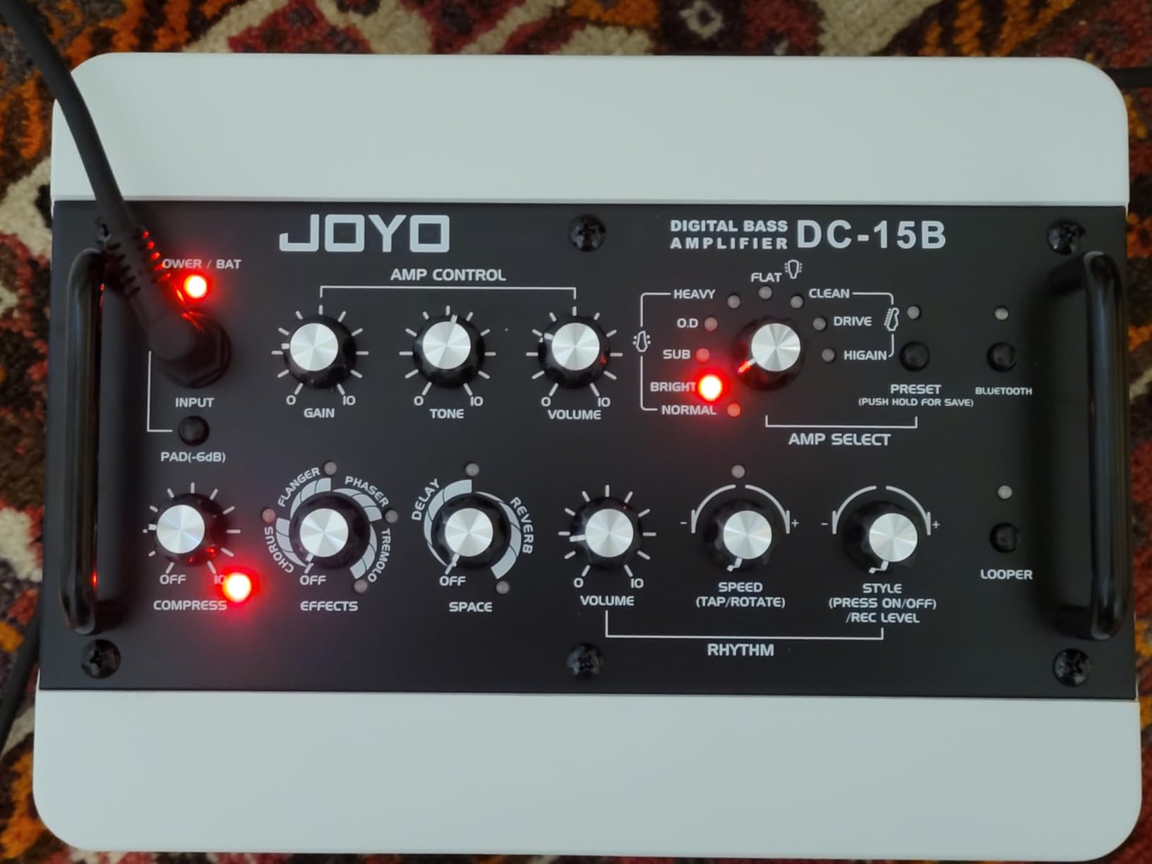 JOYO 15W Portable Bass Amp Combo, 9 Amplifier Models + 6 Modulation FX + Looper & Drum Machine, Rechargeable Battery, Digital Modeling (DC-15B) customer photo 2