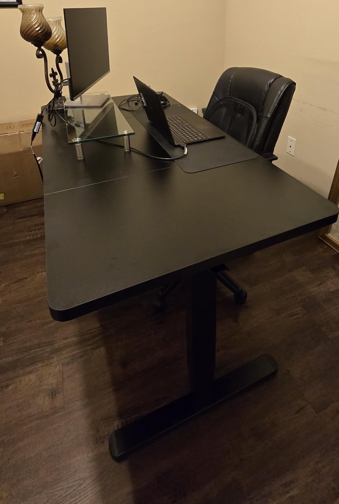 HUANUO 60 x 30 Inch Large Electric Standing Desk, Brushless Motor, Black | 30 Inch Deep Desktop, 220 lb Capacity, 4 Memory Presets, Cable Tray, Dual Hooks, Height 27.9-46.5 Inch customer photo 2