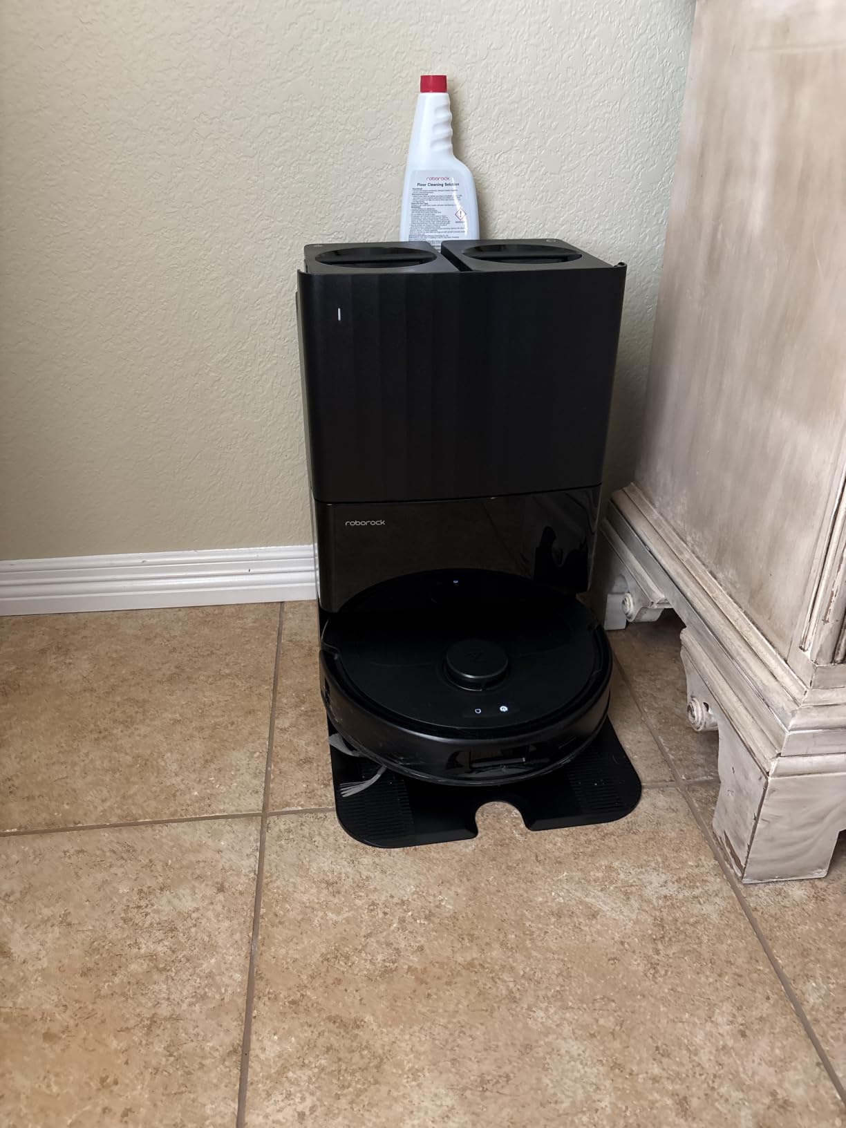 roborock Qrevo Series Robot Vacuum and Mop, Upgraded from Qrevo S | 8000Pa Suction, Anti-Tangle Brushes, Smart Obstacle Avoidance, Auto Mop Washing, All-in-One Dock, Spinning Mop, Black(QV 35A) customer photo 1