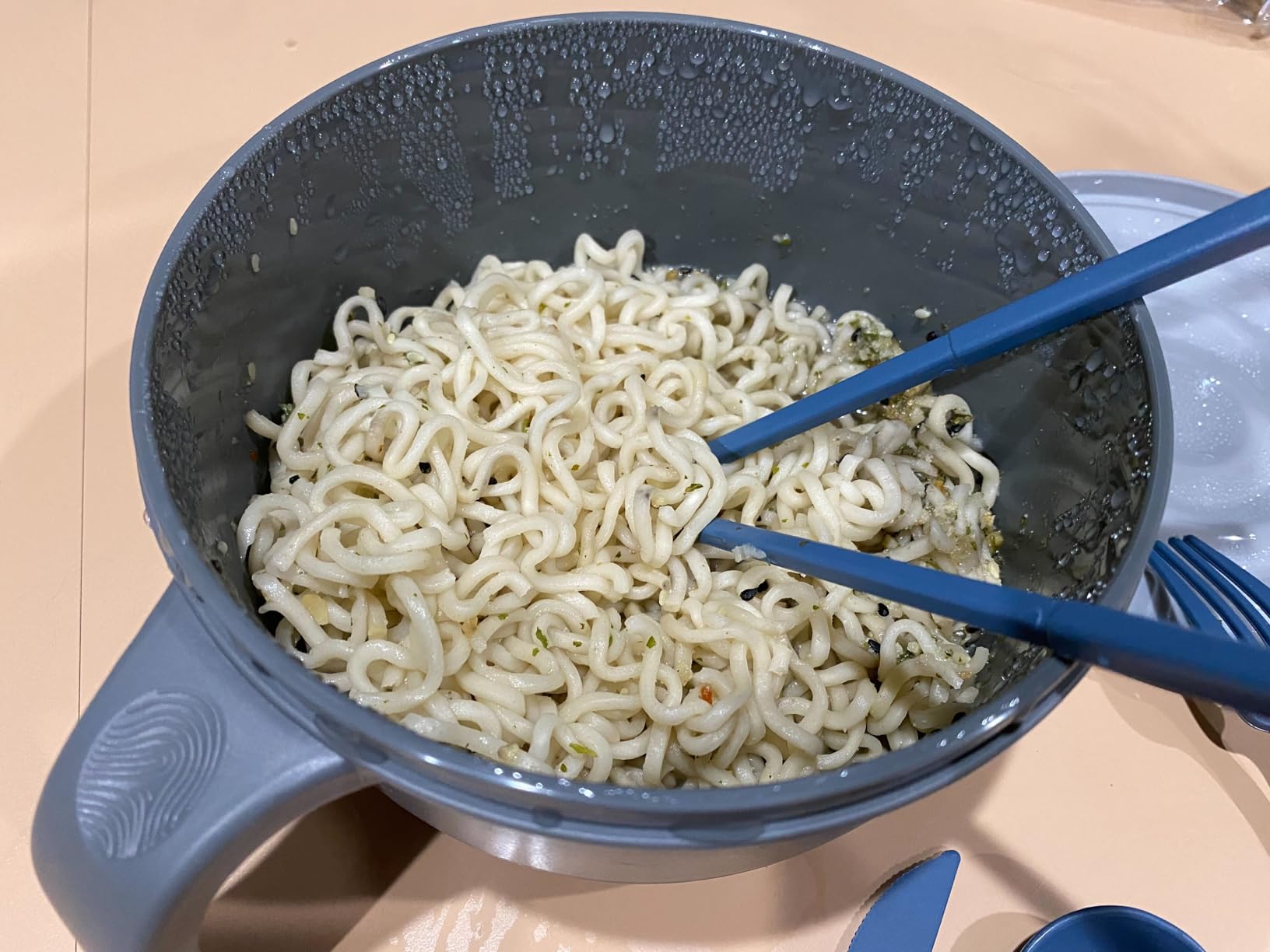 Layron Large Ramen Bowl, Ramen Noodle Bowls Microwavable 45 oz, Ramen Cooker, Microwave Pasta Cooker, Ramen Bowl Microwave Gift for College Boys Girls Male Female Dorm Room (blue) customer photo 1