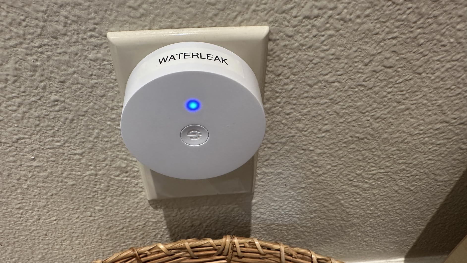 GoveeLife Upgraded Smart Water Leak Detector 1s with High Alarm, 3 Pack | 1804ft Ultra-Long Range, WiFi Water Sensor with SMS/Email/APP Push, 5Yr Battery Life, IP67, Suit for Home, Basement, Kitchen customer photo 2