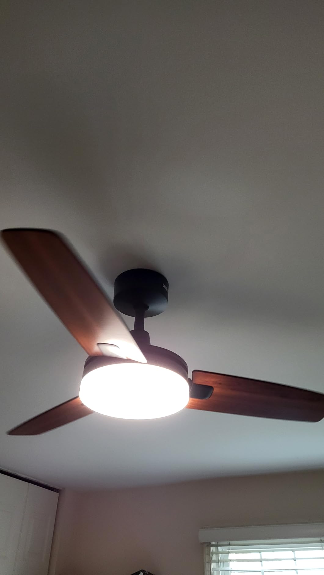 DREO Bedroom Ceiling Fans with Lights and Remote, Smart Ceiling Fan 42 Inch | 3400 CFM Airflow, 12 Speeds & 3 Fan Modes, Stepless Color Tones, Quiet DC Moto, 1-12H Timer, Remote/APP/Alexa Control, Black customer photo 1