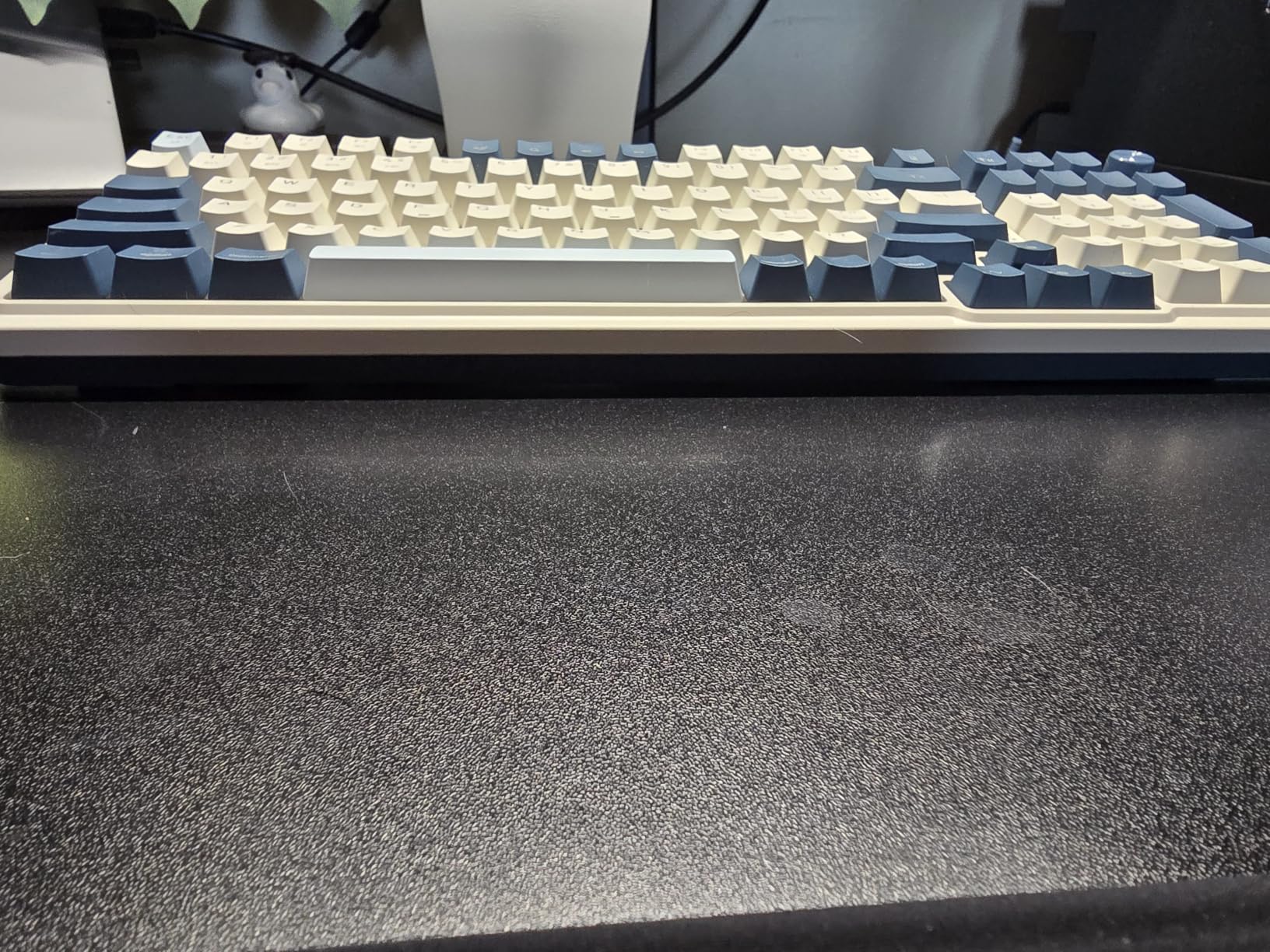 Redragon K686 PRO Wireless RGB Gasket Gaming Mechanical Keyboard, Easy Knob | Multi-Function Control Wheel, 0-Delay Tri-Mode, Cushioned 5-Layer Noise Dampening for Creamy Thocky Sound, Practical 98 Keys customer photo 1