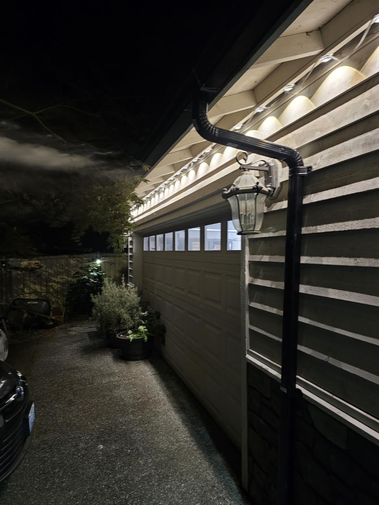 Govee Permanent Outdoor Lights Pro, 200ft with 120 RGBIC LED Lights, White | Daily and Accent Lighting, 75 Scene Modes for Patio, Backyard, IP67 Waterproof, Works with Alexa, Google Assistant, Matter customer photo 1