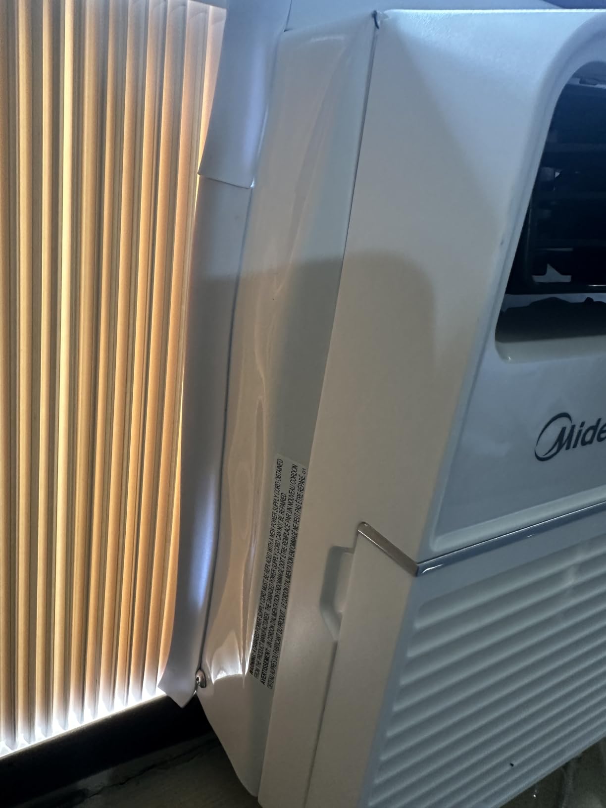 Midea 8,000 BTU Smart Inverter 115V Window Air Conditioner, 350 Sq Ft | Smart Control With App and Alexa Compatibility, Energy Saving Inverter Technology, Quiet, Remote control, Easy Installation customer photo 1