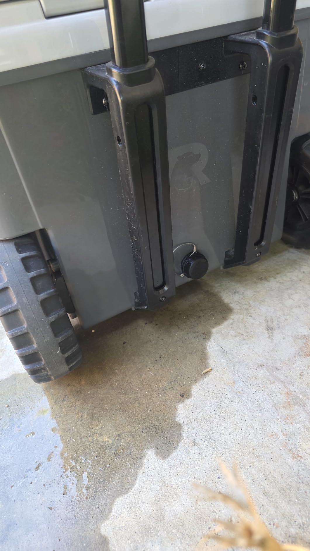 RTIC 22 QT Ultra-Light Wheeled Cooler customer photo 2