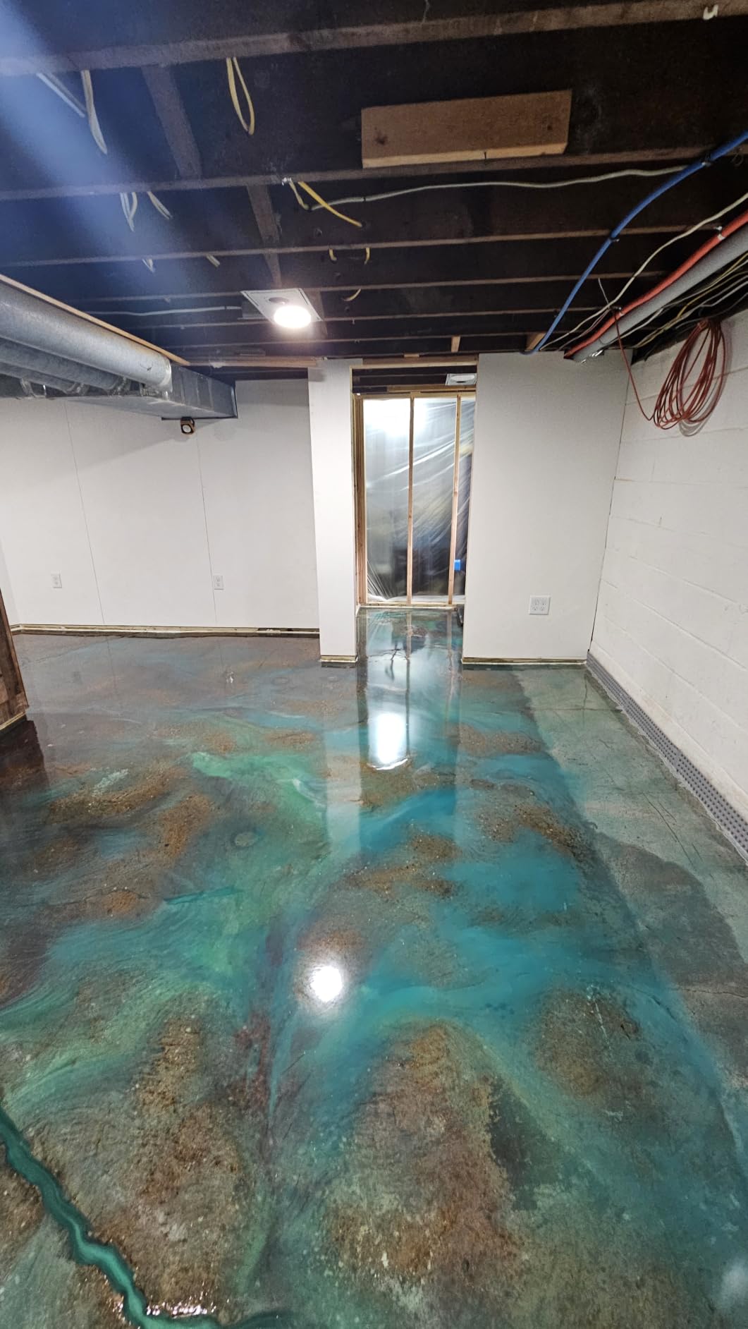 McKinnon Epoxy Resin Garage Floor & Concrete Coating Kit, 100% Solids, Zero VOCs, Durable High Gloss, Commercial & Residential, Resina Epoxica Para Pisos (20 Gallon) customer photo 2