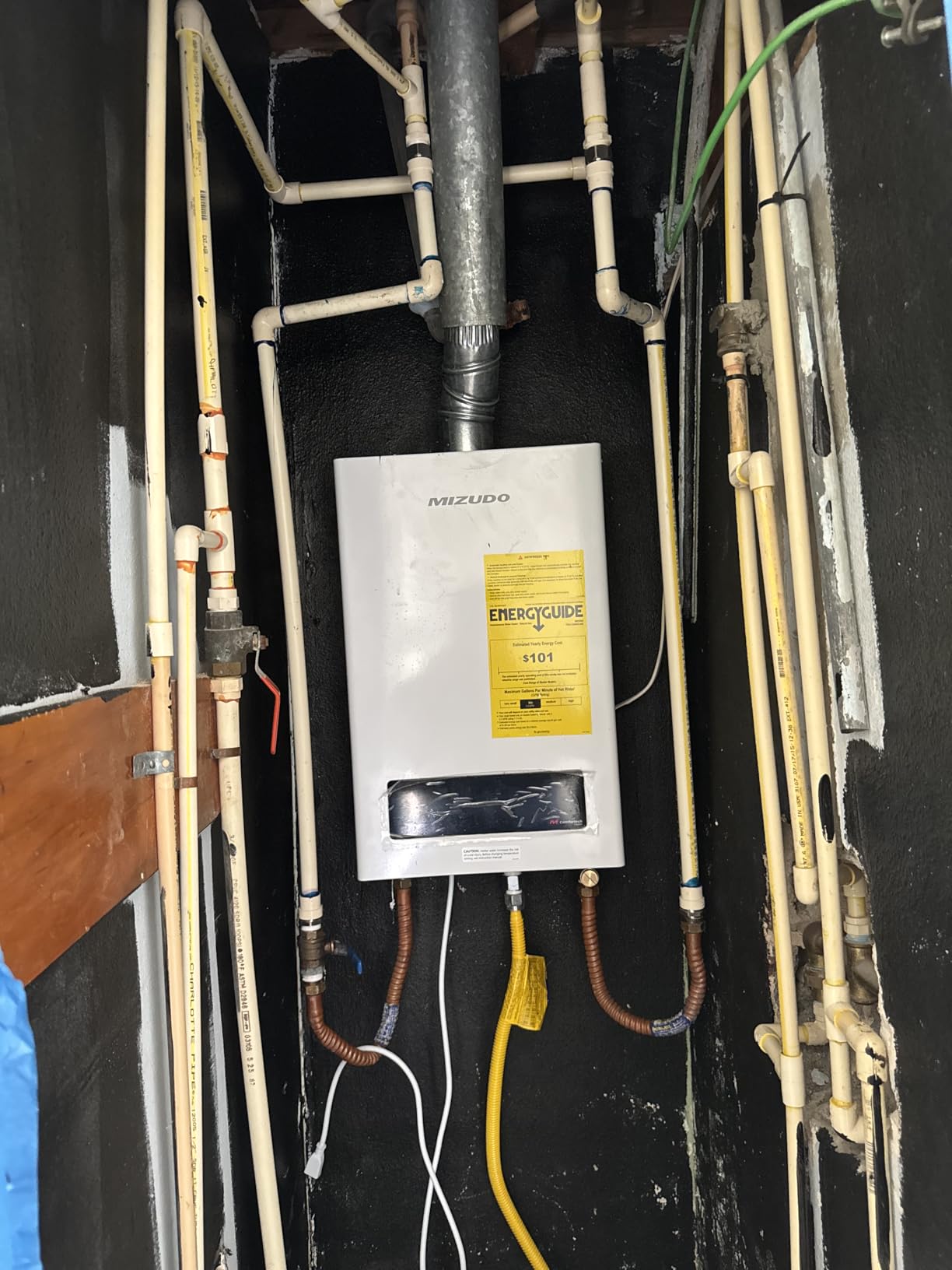 MIZUDO 180,000 BTU Natural Gas Tankless Water Heater, Max 7.9 GPM, Indoor | WiFi&APP Control Non-Condensing 3-5 outlets points ±1°F Temperature Stability CSA for Large Families Residential Whole House customer photo 2
