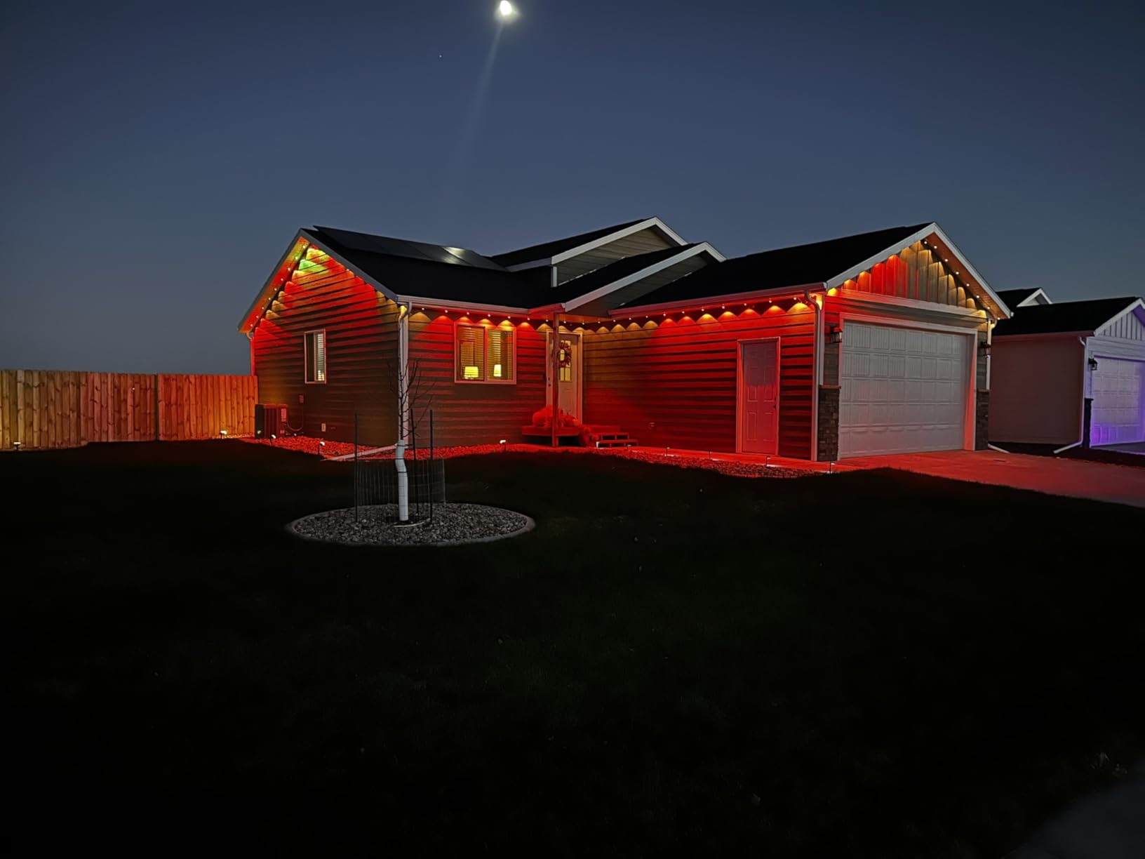 Linkind Permanent Outdoor Lights HP5, 100ft Smart Outdoor Lights for House | AI Dotis, RGBTW LED Outdoor Lights, 85 Scenes Modes, IP67 Waterproof, Works with Alexa, Google Assistant customer photo 2