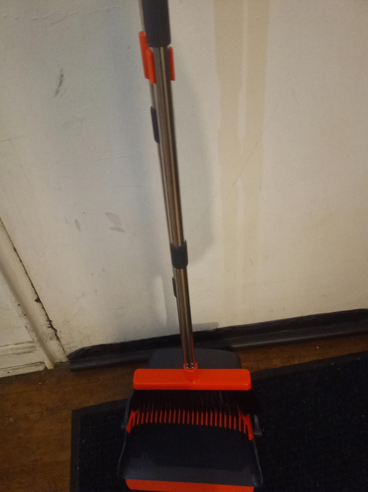 Upgrade Broom and Dustpan Set, Self-Cleaning with Dustpan Teeth, Ideal for Dog Cat Pets Home Use, Super Long Handle Upright Stand Up Broom and Dustpan Set (Brown) customer photo 1