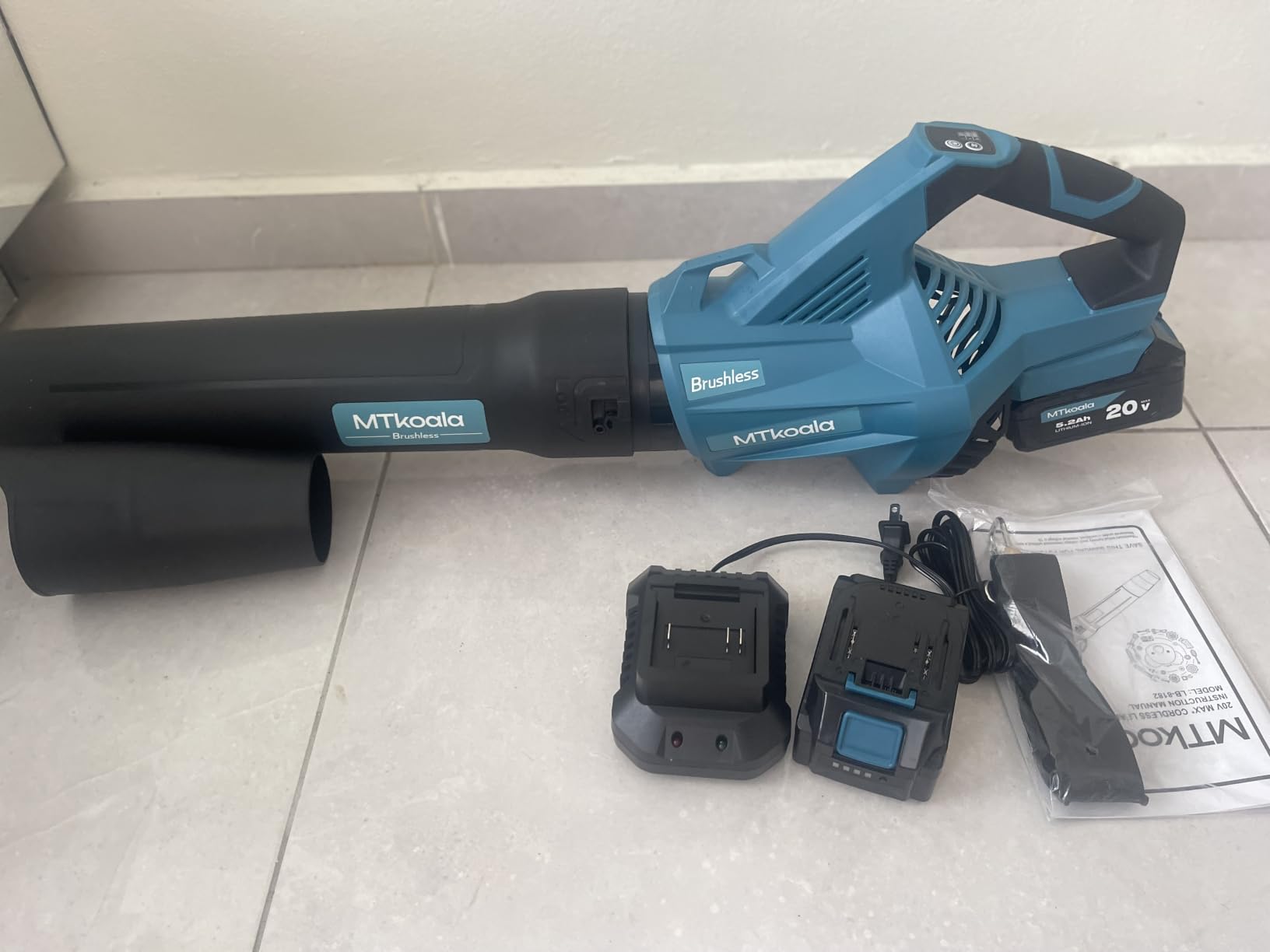 Leaf Blower Cordless, New Upgraded 1200W Brushless Motor Leaf Blower, 700CFM 200MPH with 3 Speed Modes, 160Mins Max Runtime, Handheld Electric Blower for Lawn Care, Yard, Dust & Snow customer photo 2