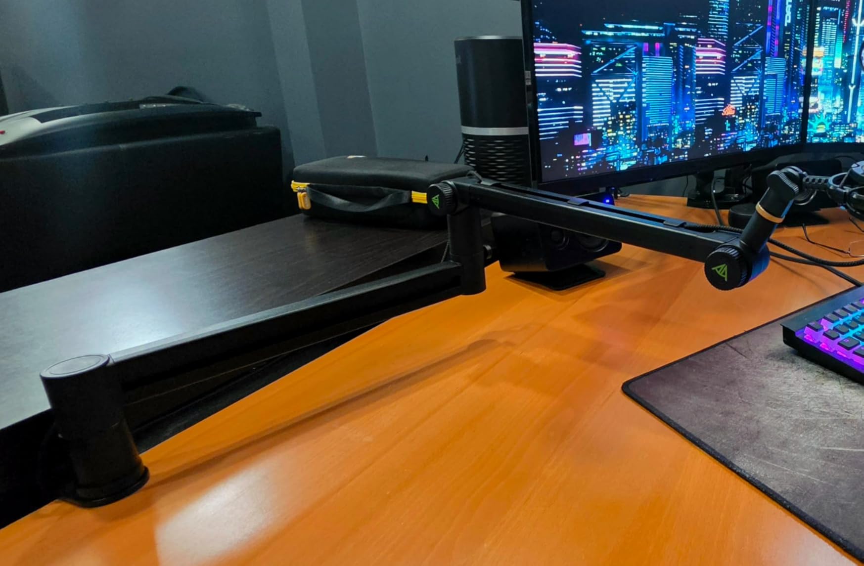 AA AUDIO ACCESSORY Mic Arm Desk Mount (Design for Heavy Mic) 6.6lbs Load Capacity, Stable Gear Lock Never Sags, Metal Low Profile Microphone Boom Stand for Shure SM7B SM7dB MV7, Blue Yeti, Rode PodMic customer photo 2