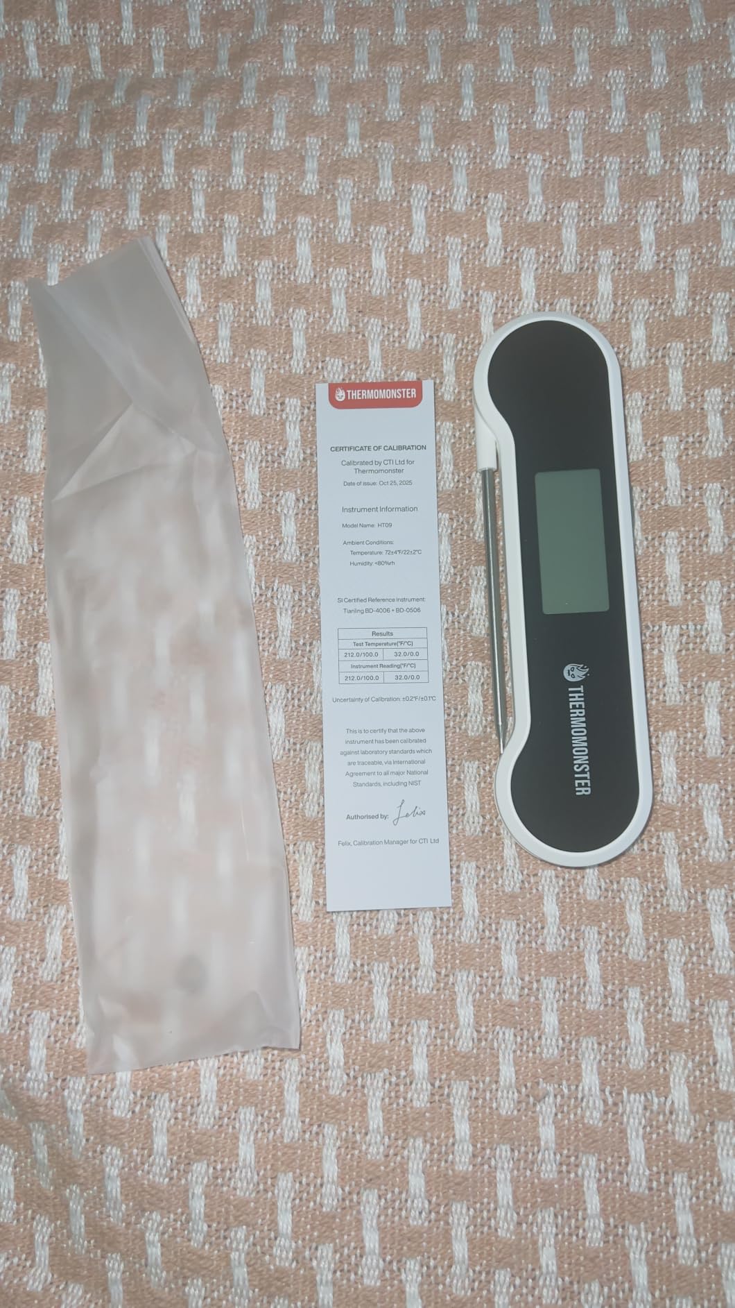 0.5 Sec Instant Read Meat Thermometer Digital for Cooking, Red customer photo 1