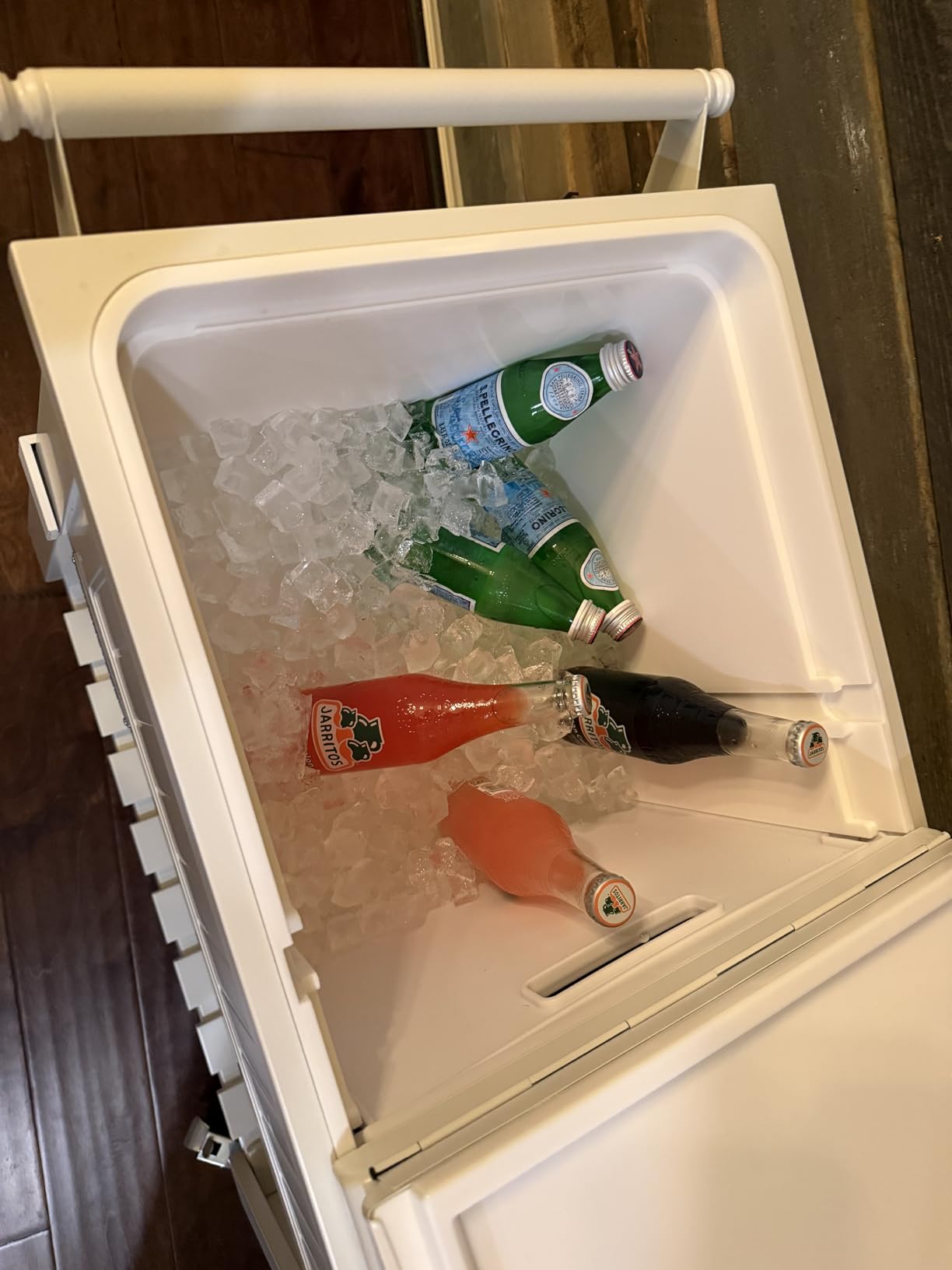 Permasteel Party Cooler with Divider, Spacious 80-Qt Capacity, Chills 36hrs, Serving Tray, Rolling Ice Chest for Indoor and Outdoor Entertainment, Matte Black customer photo 1