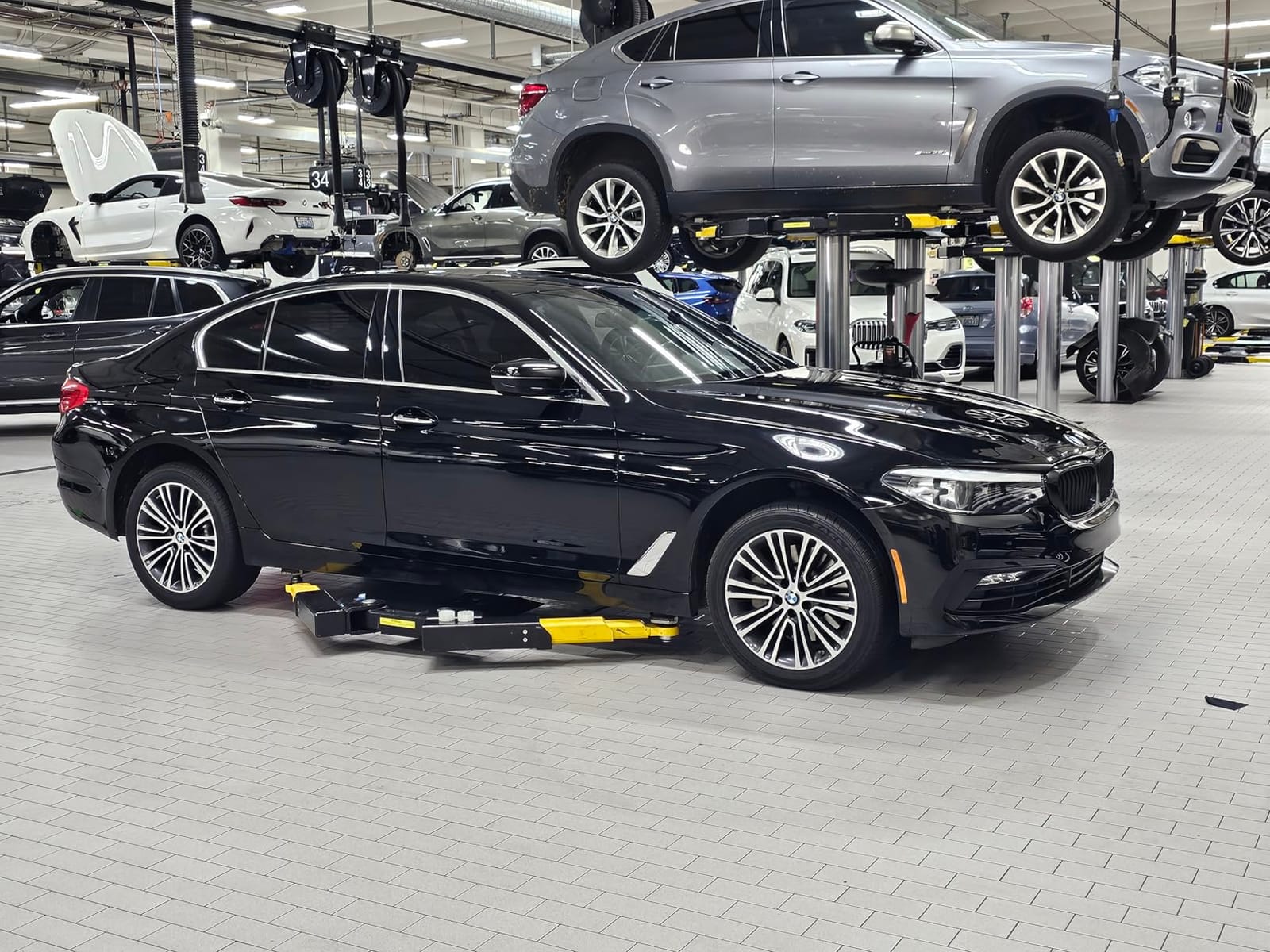 AvalonKing Armor Shield IX - DIY Ceramic Coating Kit for Cars - High Gloss, Hydrophobic & 2-Year Protection - Easy Home Application - Paint, Glass, Rims & Trim - 30ml customer photo 2