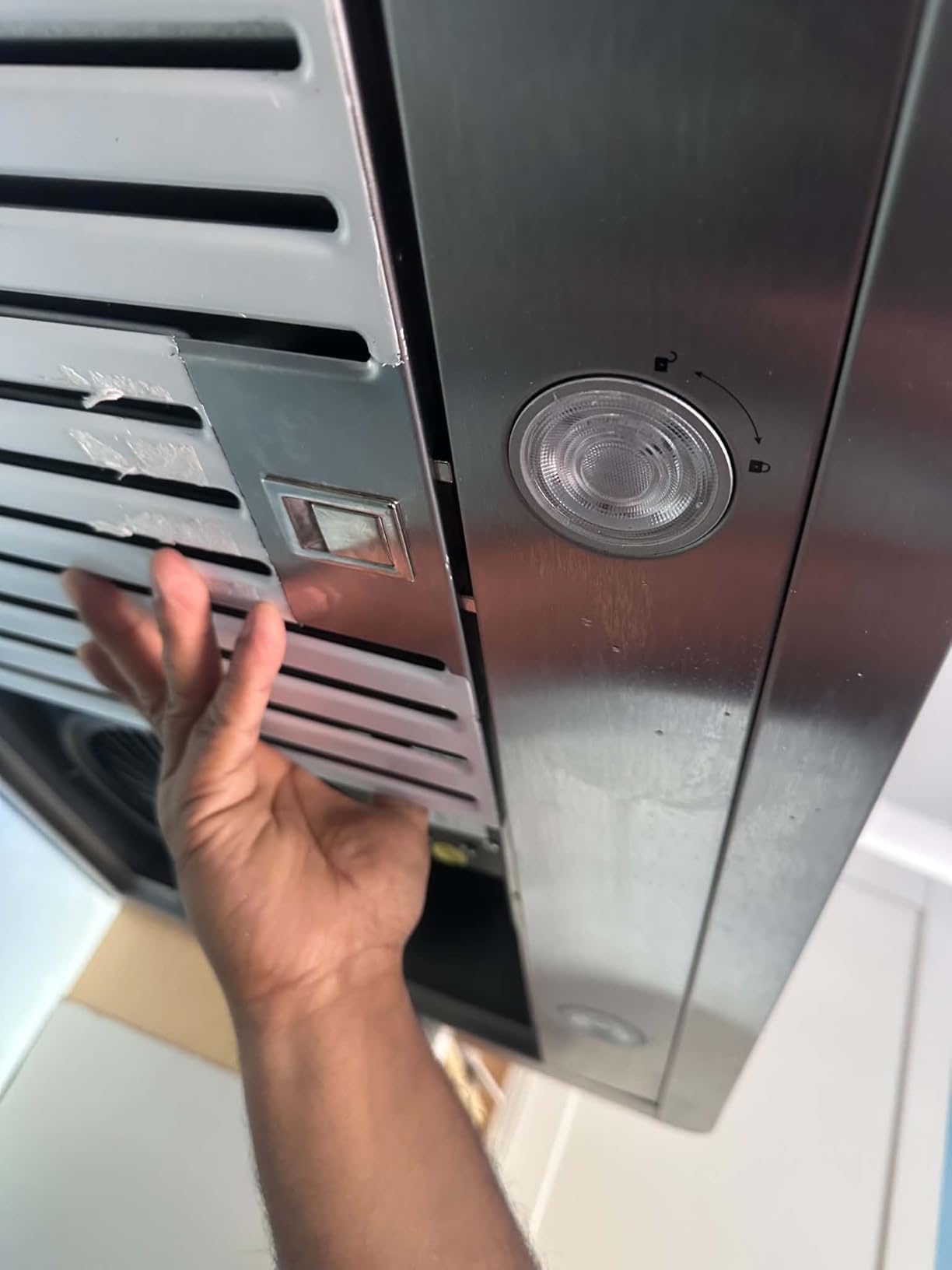 VIKIO HOME 30 Inch Under Cabinet Range Hood, 980CFM Fast Venting Ducted | Kitchen Hood With 3 Speed Gesture & Touch Control, Stainless Steel Stove Vent Hood With LED Light And 2 Baffle Filters customer photo 1