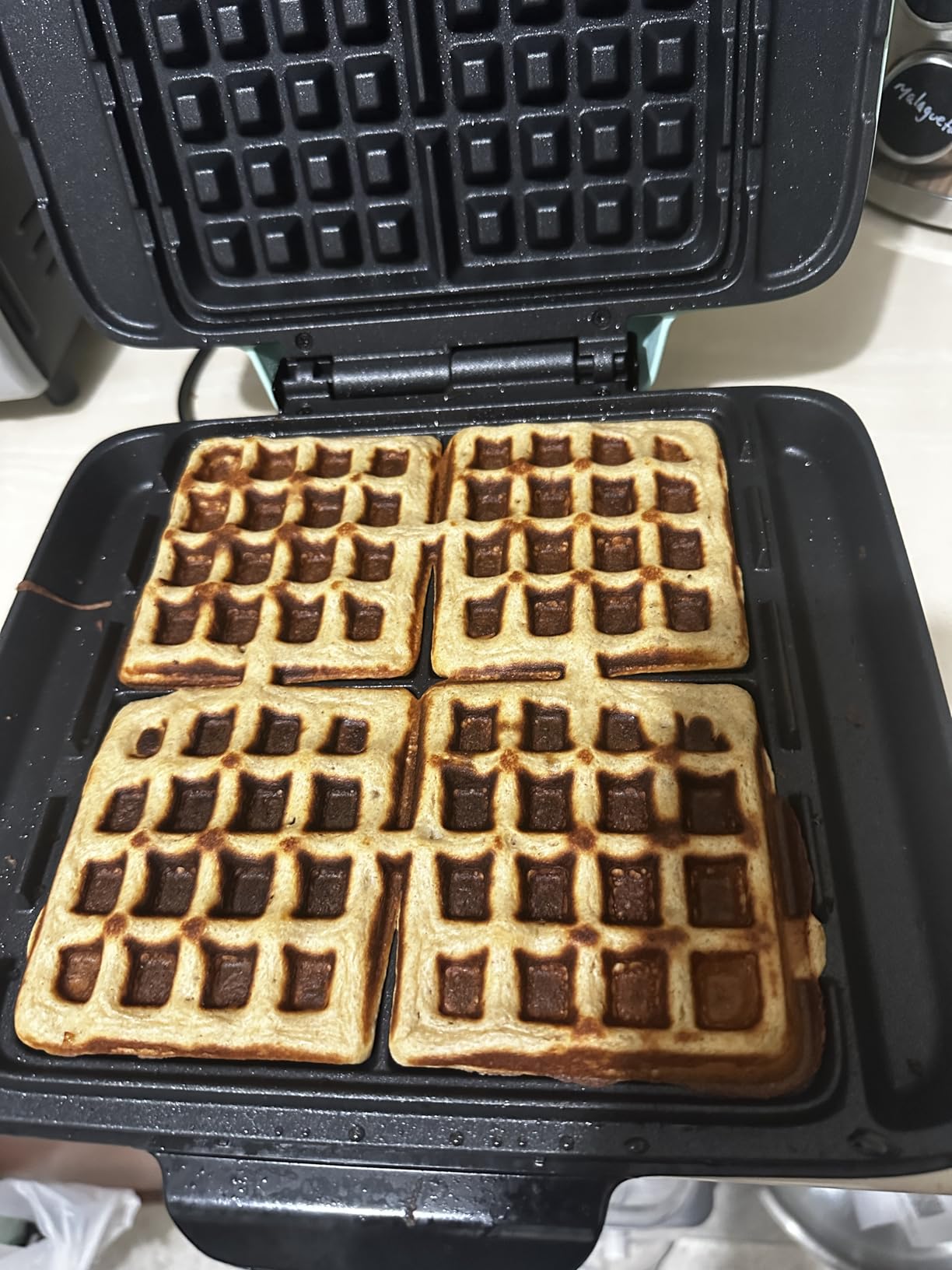 Dash No-Drip Waffle Maker, 4 Square Mini Waffles at Once, Cream | Small Waffle Iron for Families, Kids Breakfast Sandwiches, Waffle Sticks, Chaffles & Hash Browns, Nonstick customer photo 2