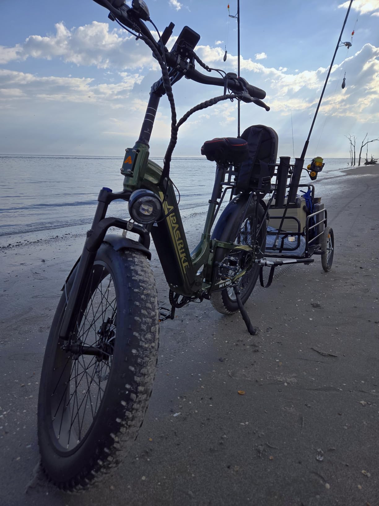 Aipas M1 Pro Electric Bike, 1800W Peak Motor Electric Bike for Adults, 26'' x 4.0'' Fat Tire Ebike, 48V 17.5Ah Electric Mountain Bike, 36MPH, 85 Miles Electric Bicycle, 7 Speed, 110NM with Rear Basket customer photo 2