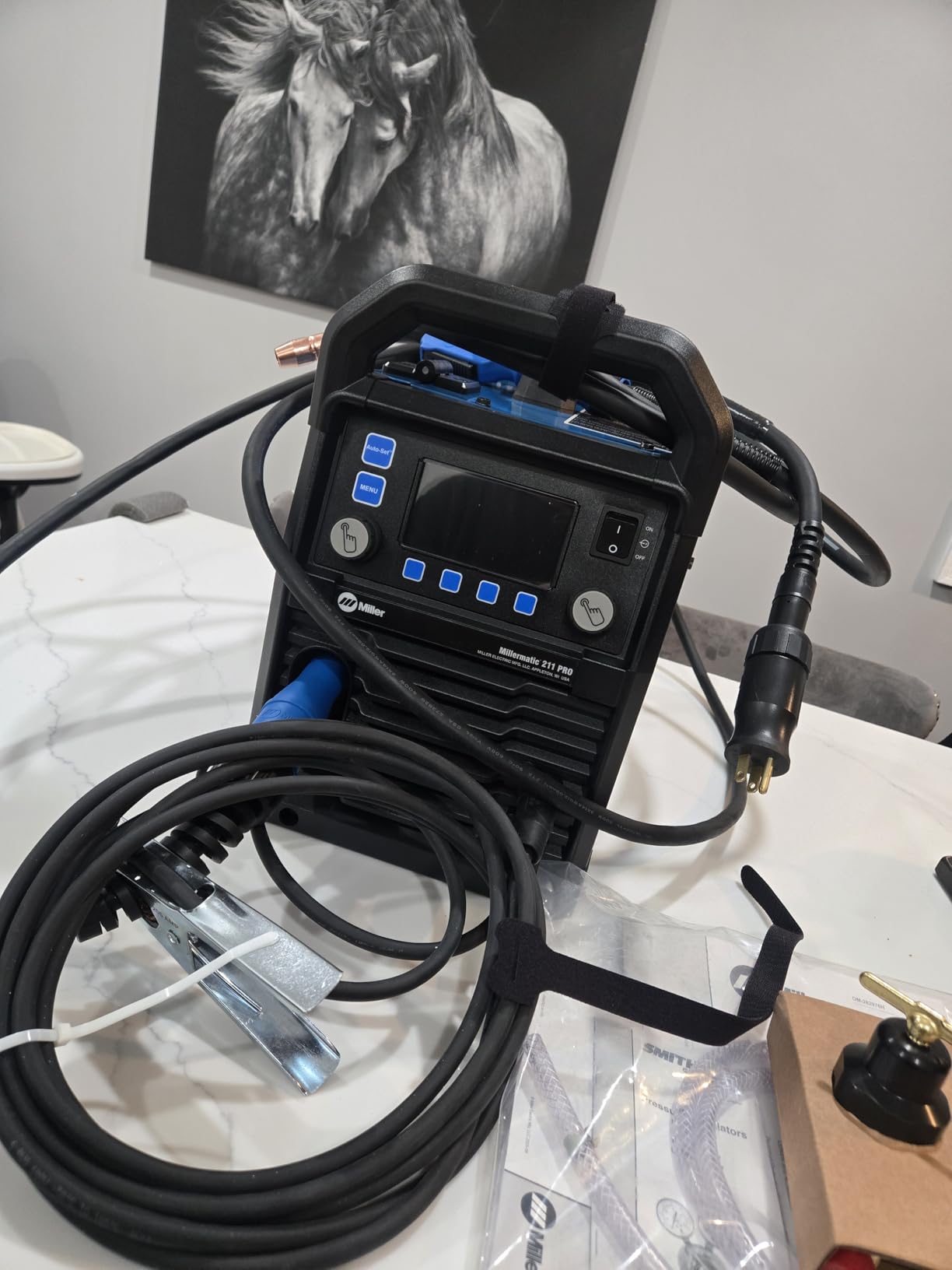 Millermatic 211 PRO MIG Welder Machine - Dual-Voltage Welder with Dyna-Pulse MIG, Auto-Set & Program Mode - Aluminum, Mild & Stainless Steel Wire Feed Gas Welder customer photo 1