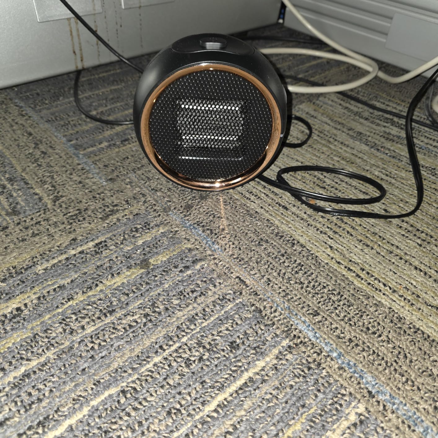 ASNUG Space Heater, Portable Electric 500W PTC Ceramic Heaters for Indoor Use, Efficient Fast Heating, Tip-Over & Overheat Protection, Quiet Small Mini Desk Heater for Bathroom Home Office Bedroom customer photo 2
