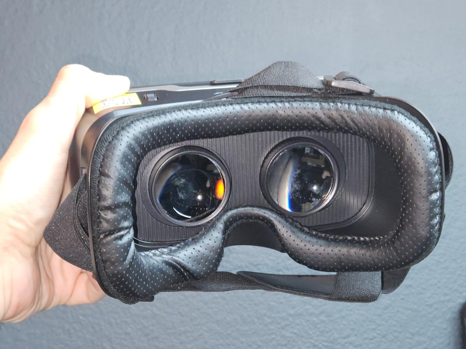 3D VR Headset for Kids + Android Remote - for iPhone & Android Phones | with 3D VR Videos & Apps Links | Virtual Reality Goggles Set for Beginners customer photo 2
