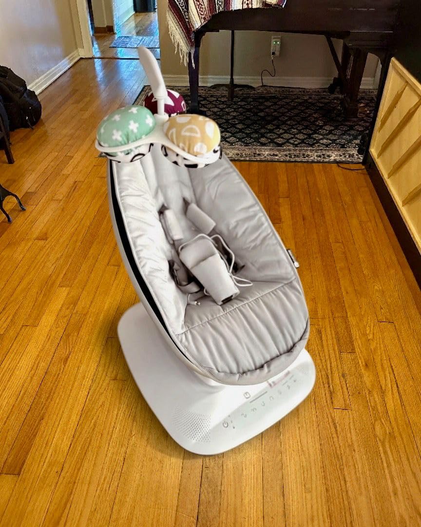 UPPAbaby Mamaroo Smart Swing with MotionSync & Newborn Insert - Charlie customer photo 2